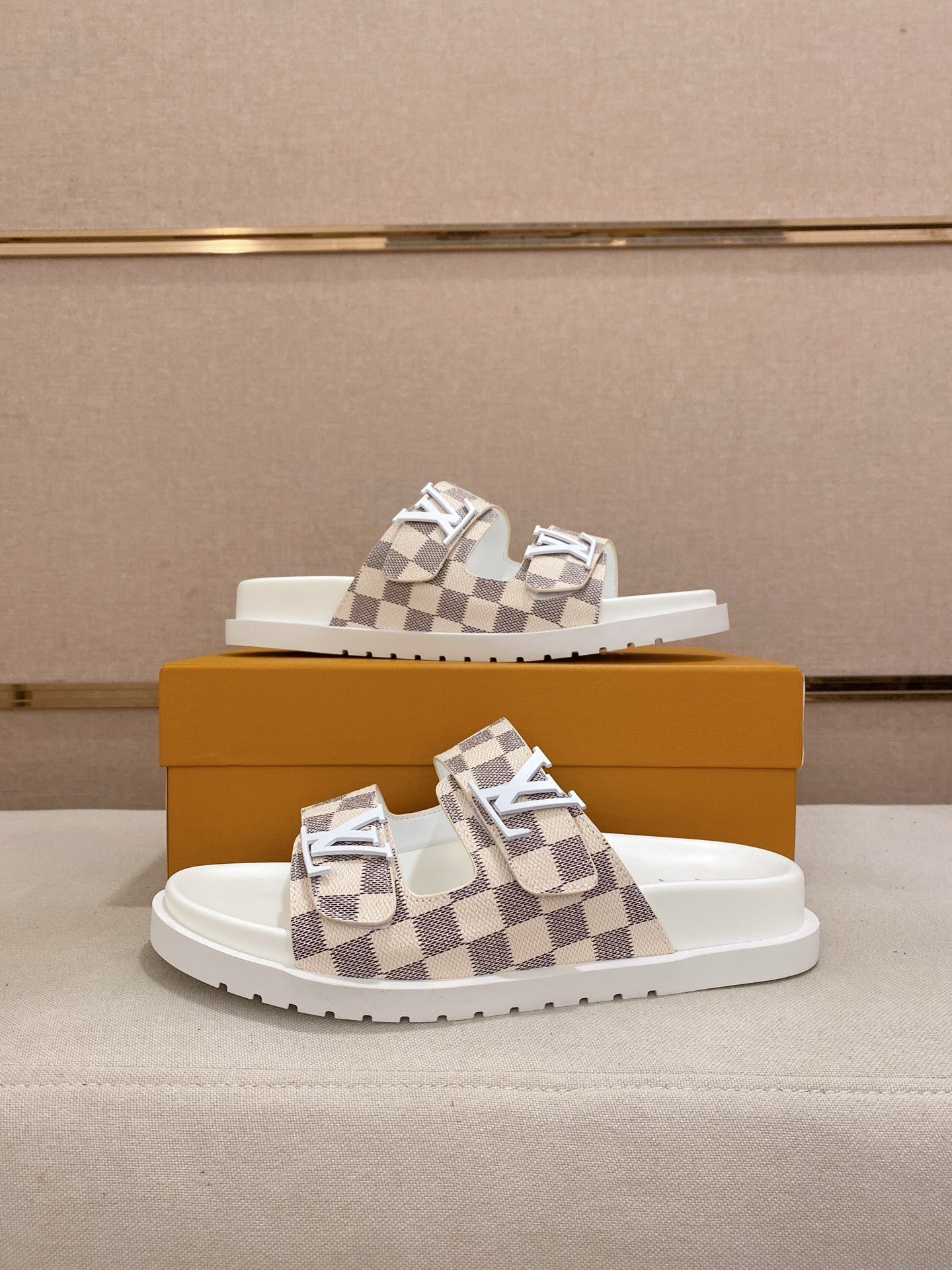 LuxluxHouse Best Quality Sandals Louis Vuitton