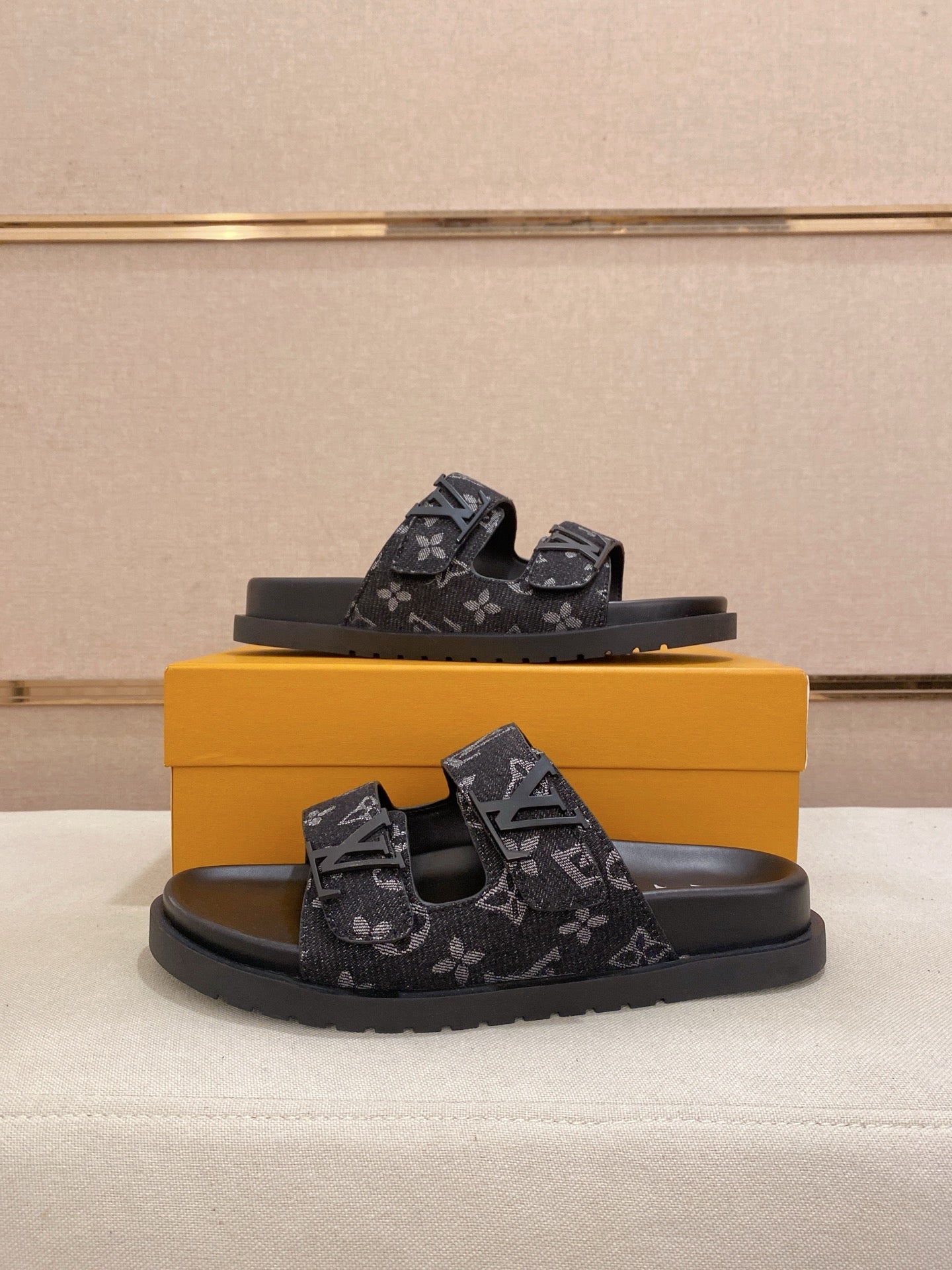 LuxluxHouse Best Quality Sandals Louis Vuitton