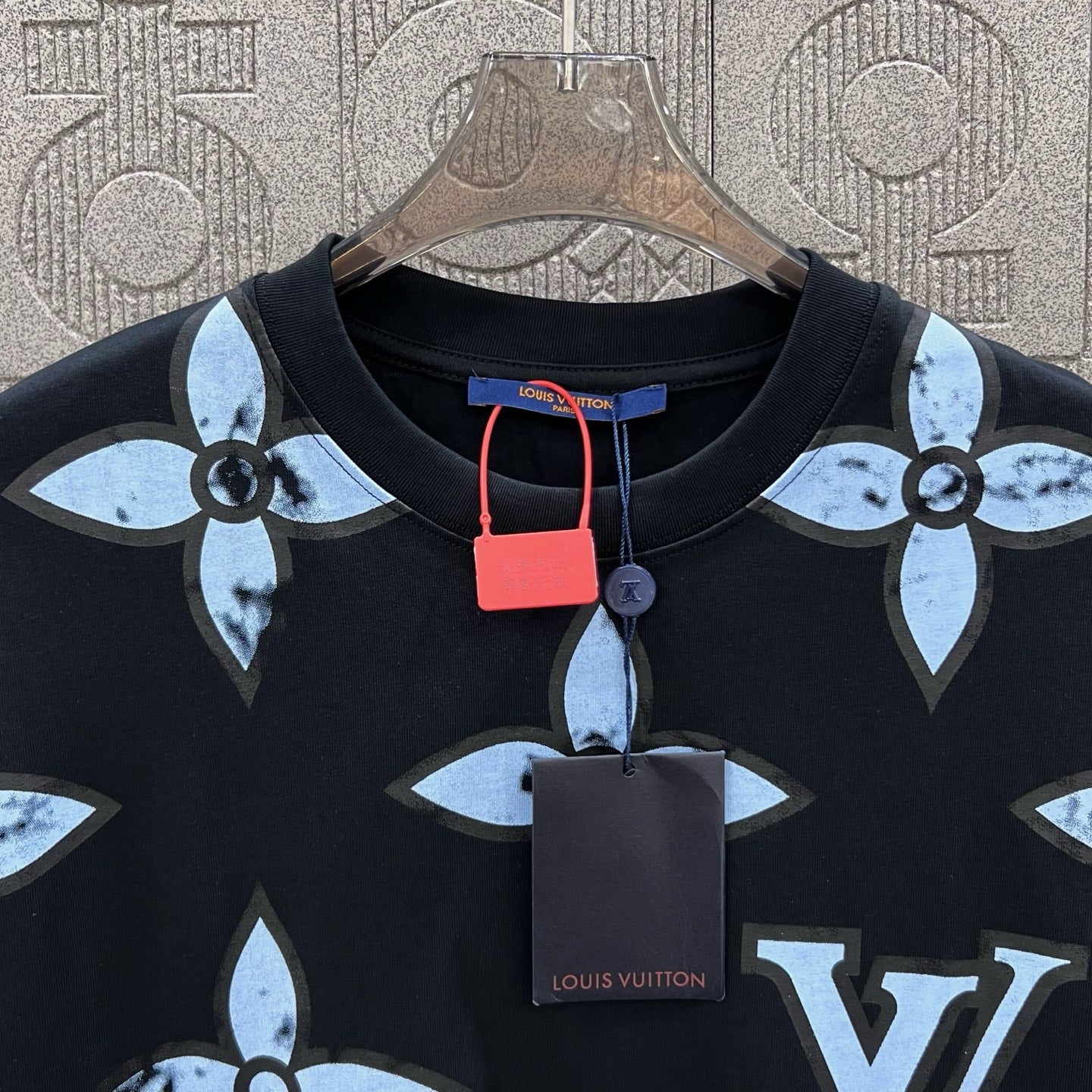 LuxluxHouse Best Quality Clothes T-shirt Louis Vuitton