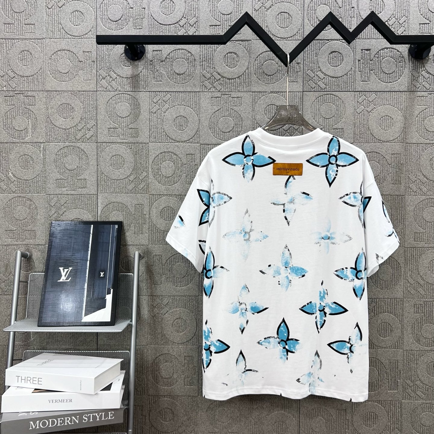 LuxluxHouse Best Quality Clothes T-shirt Louis Vuitton