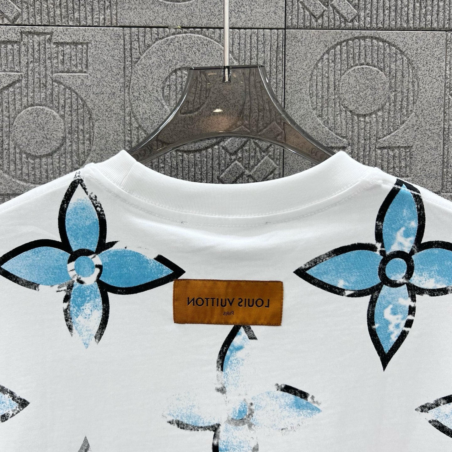 LuxluxHouse Best Quality Clothes T-shirt Louis Vuitton