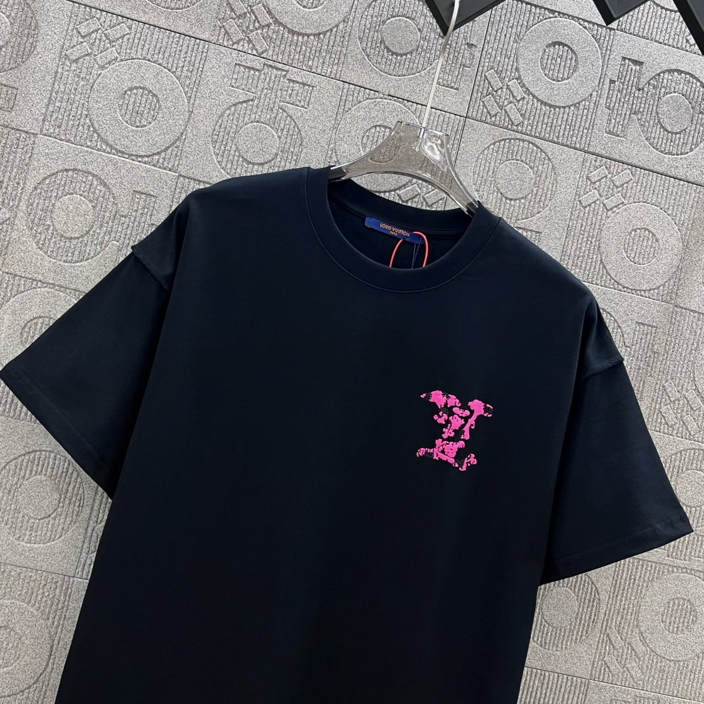 LuxluxHouse Best Quality Clothes T-shirt Louis Vuitton