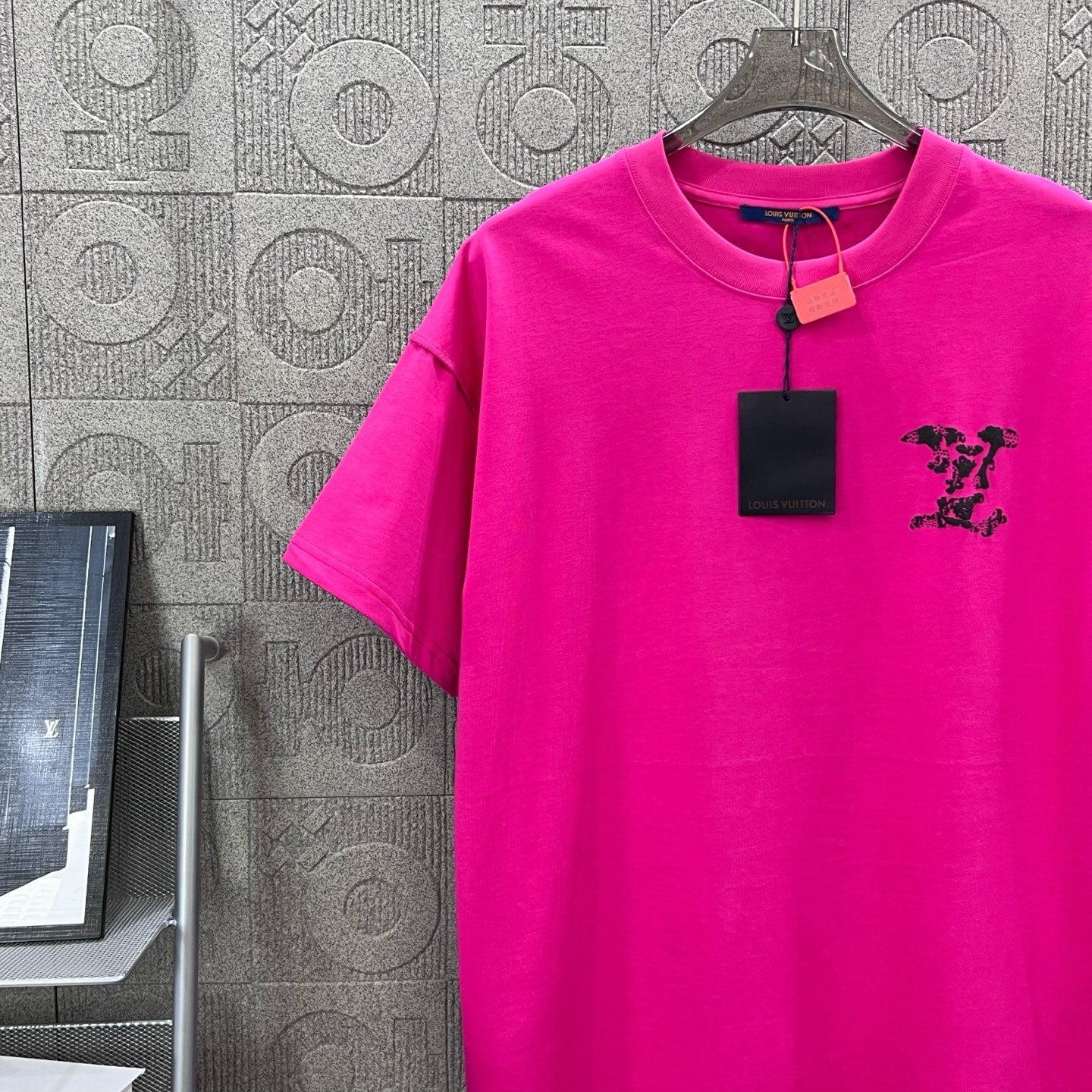 LuxluxHouse Best Quality Clothes T-shirt Louis Vuitton