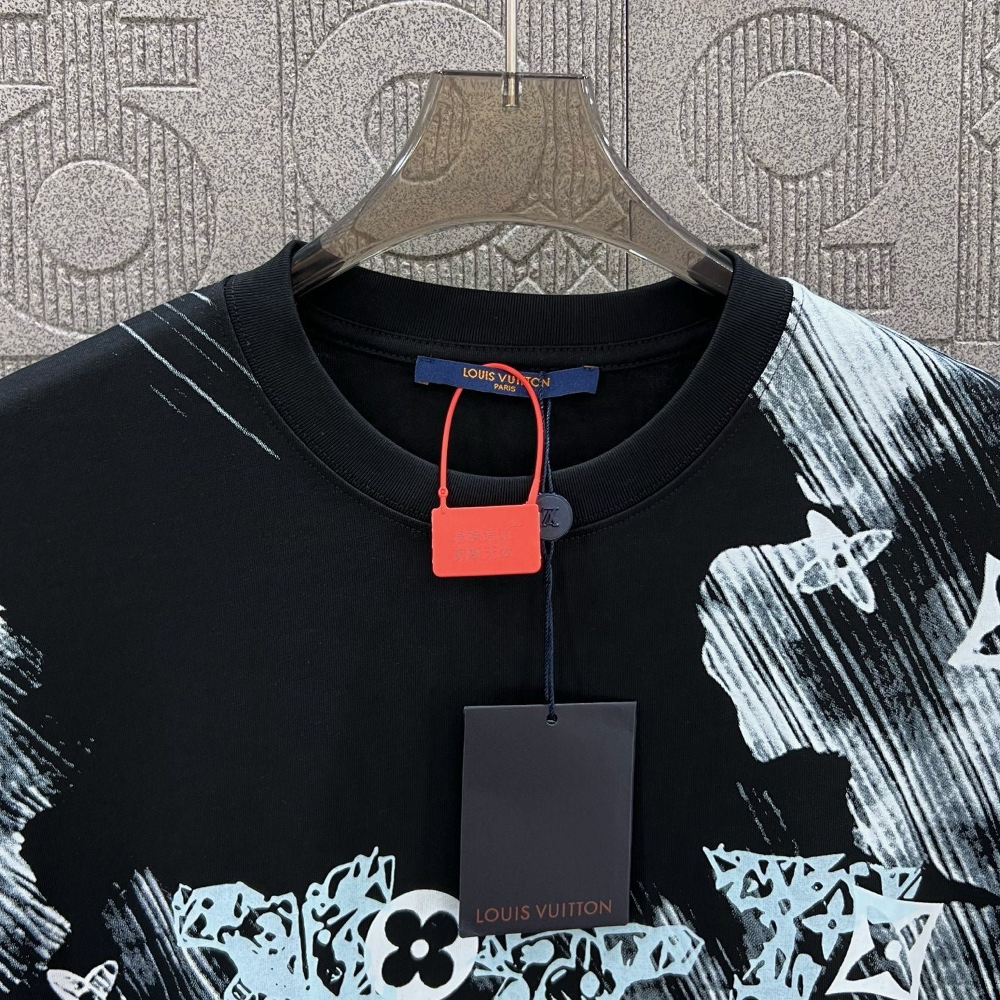 LuxluxHouse Best Quality Clothes T-shirt Louis Vuitton