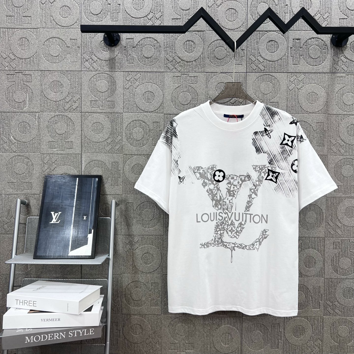 LuxluxHouse Best Quality Clothes T-shirt Louis Vuitton