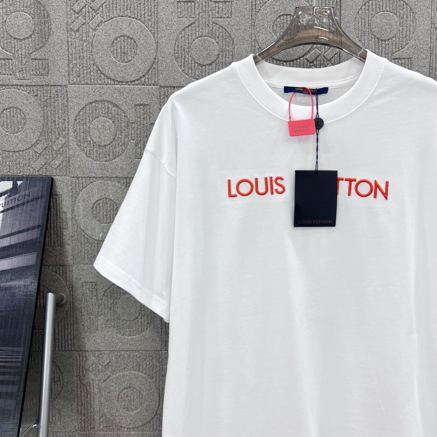 LuxluxHouse Best Quality Clothes T-shirt Louis Vuitton