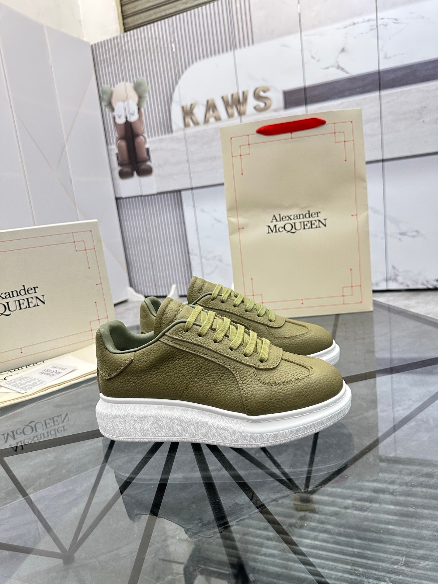 LuxluxHouse Best Quality Shoes Alexander McQueen