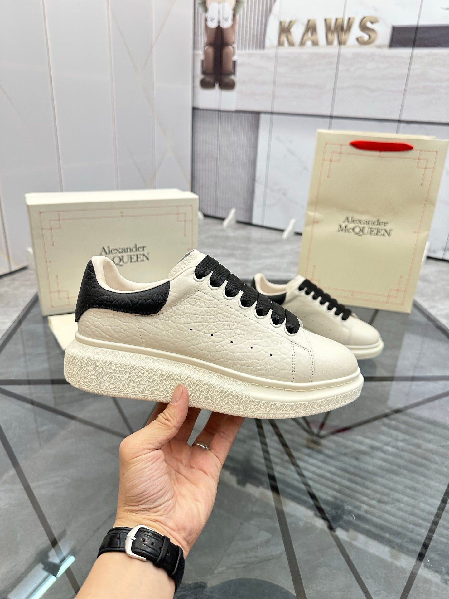LuxluxHouse Best Quality Shoes Alexander McQueen