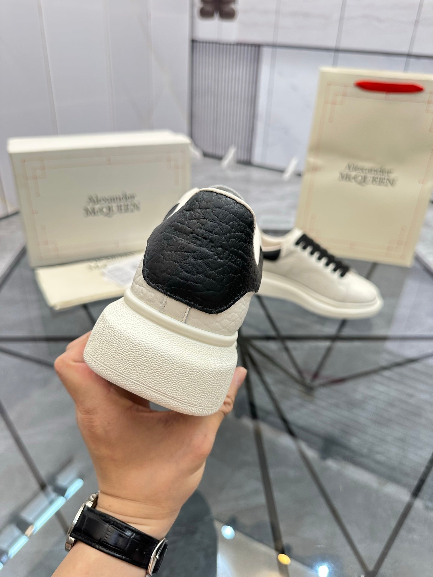 LuxluxHouse Best Quality Shoes Alexander McQueen