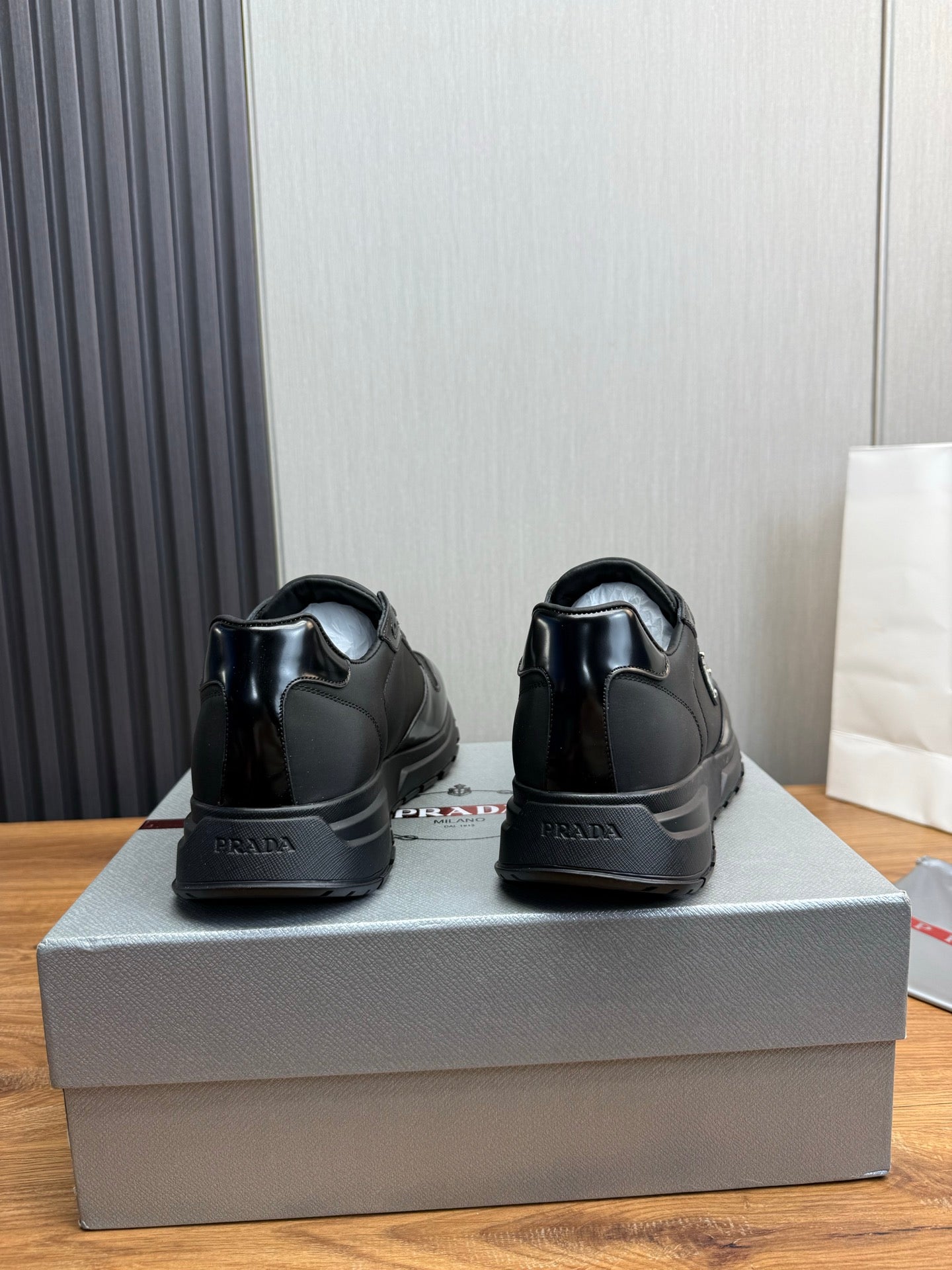 LuxluxHouse Best Quality Shoes Prada