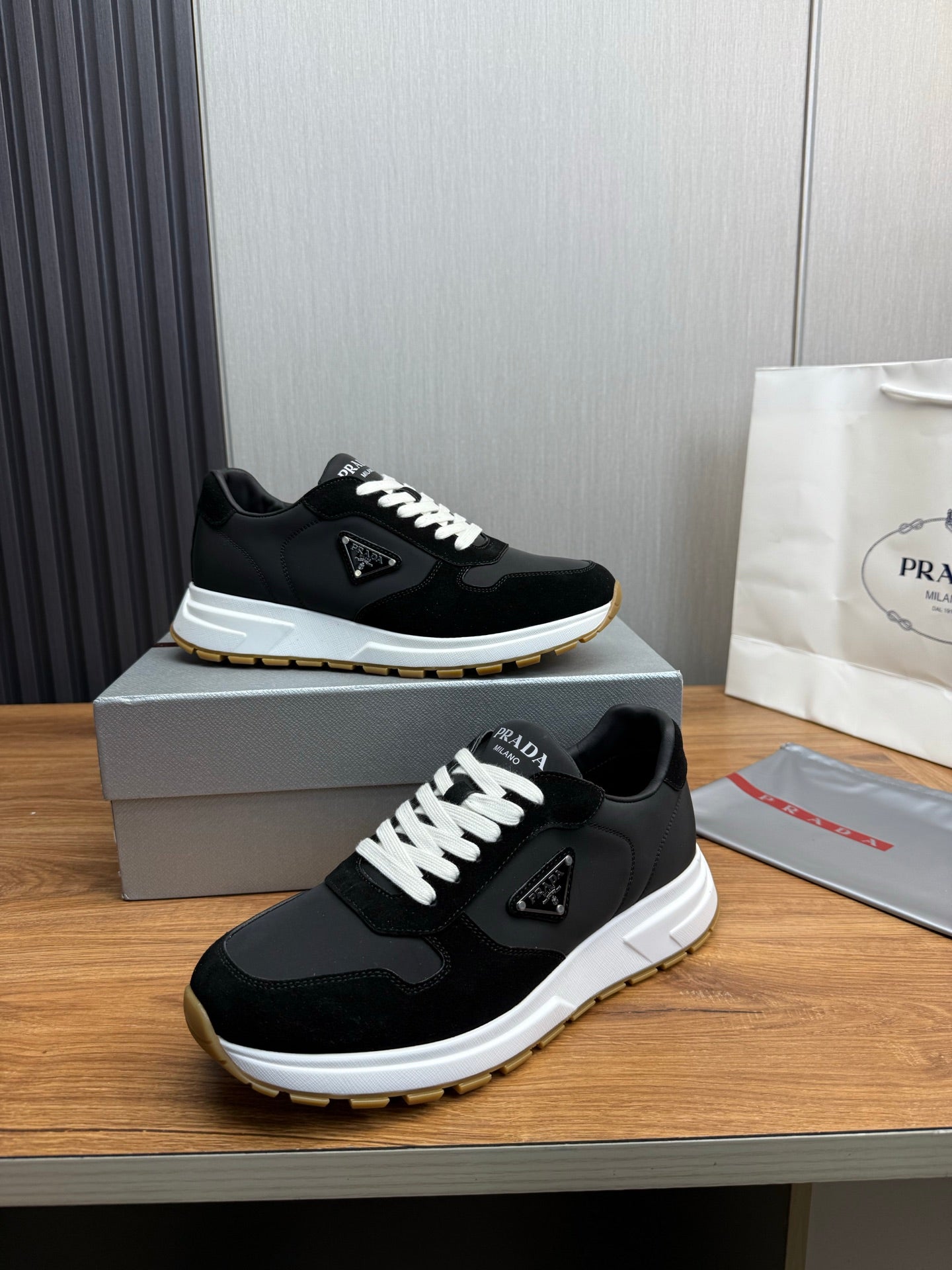 LuxluxHouse Best Quality Shoes Prada