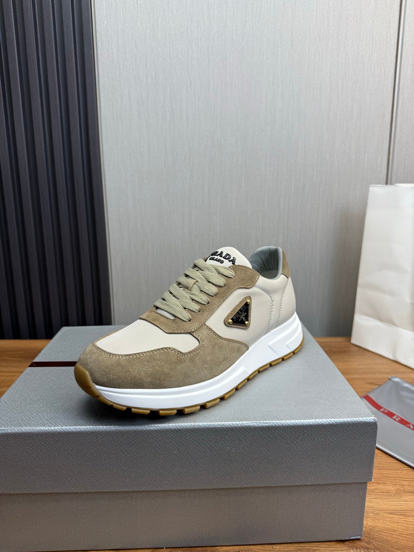 LuxluxHouse Best Quality Shoes Prada
