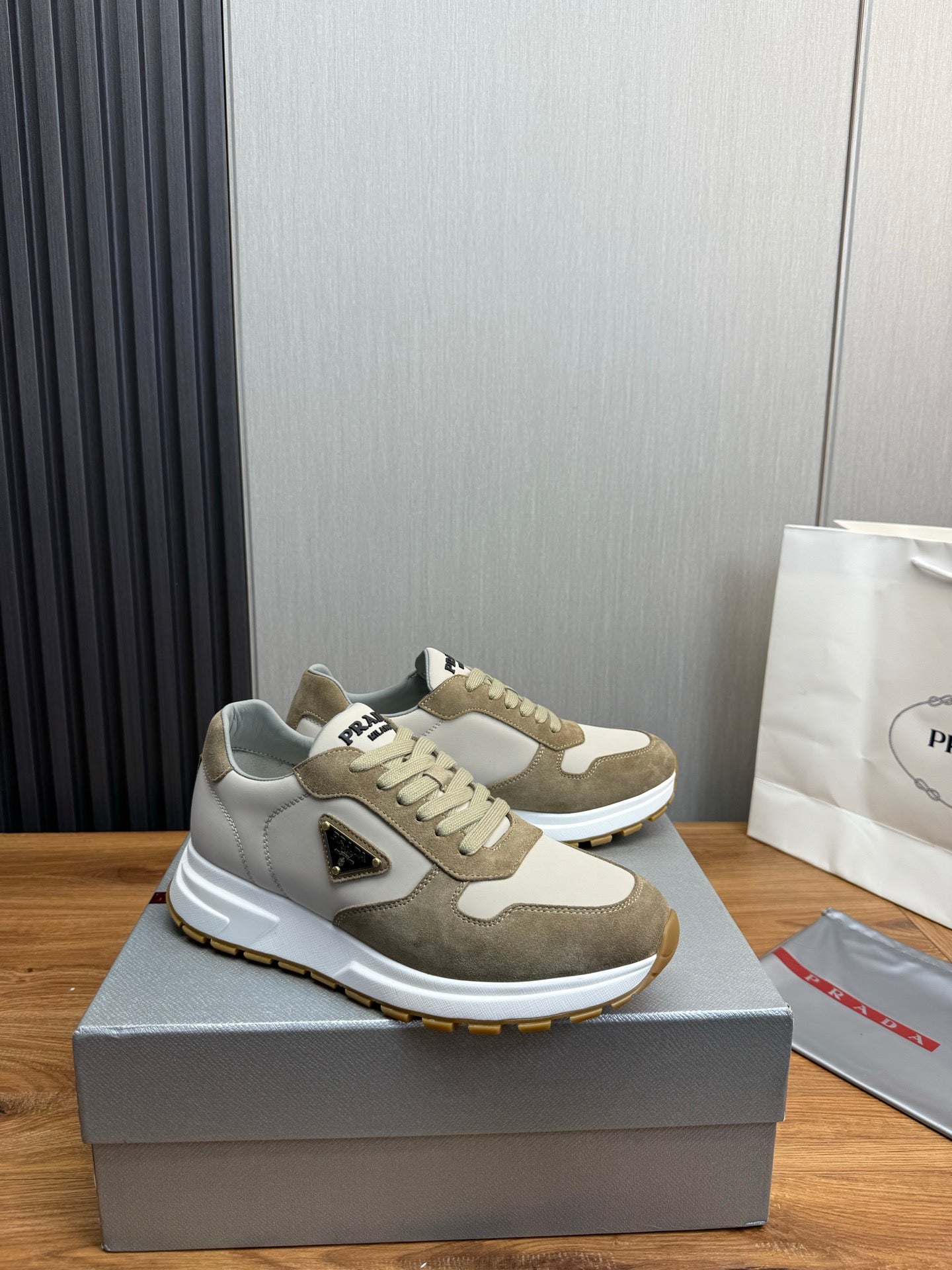 LuxluxHouse Best Quality Shoes Prada
