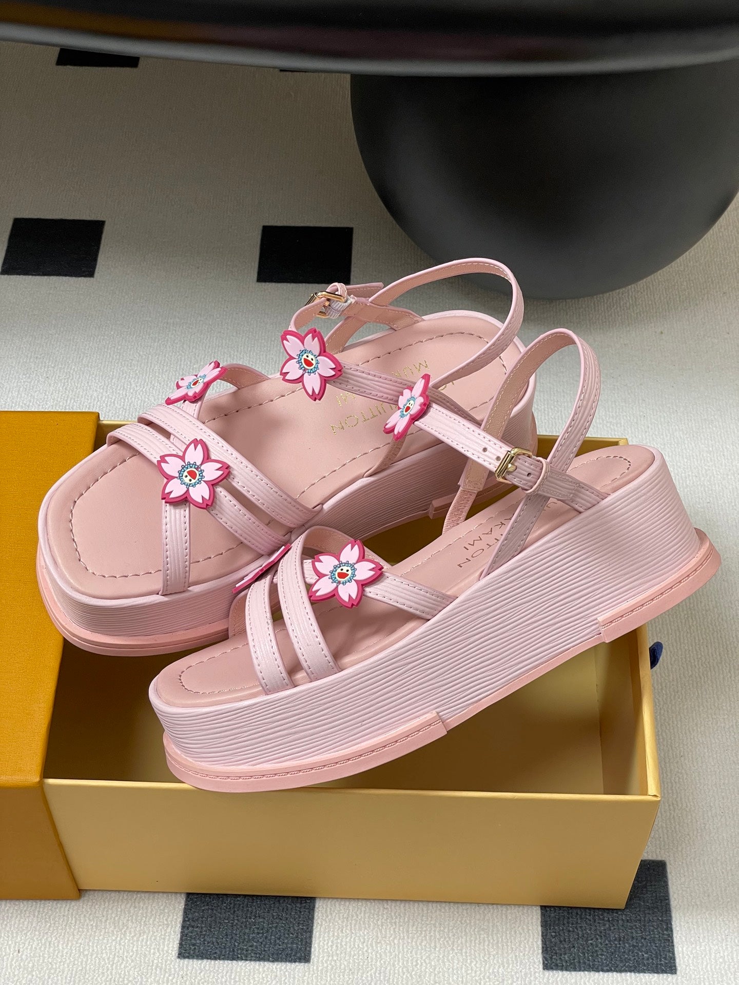 LuxluxHouse Best Quality Women Shoes Louis Vuitton