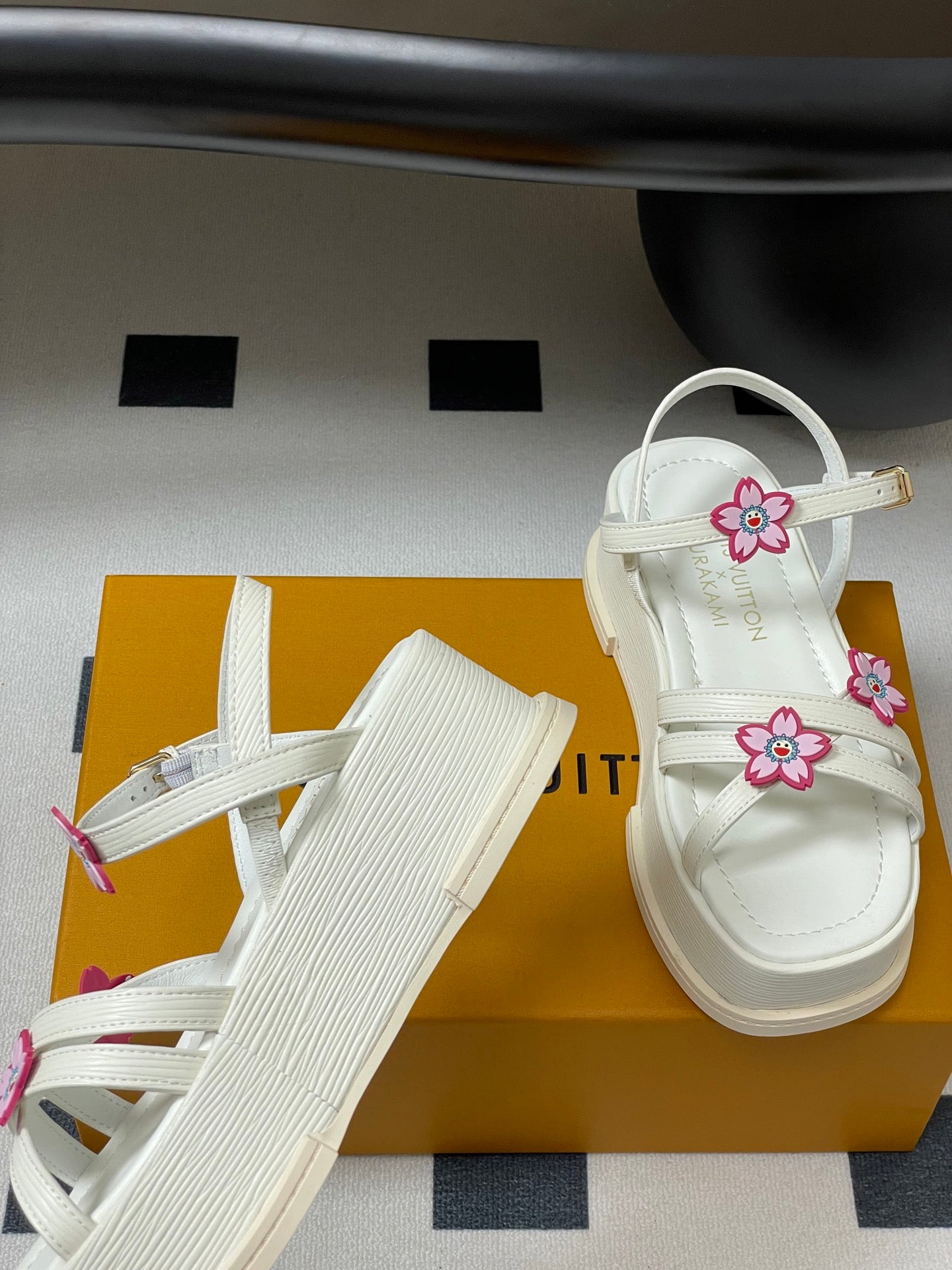 LuxluxHouse Best Quality Women Shoes Louis Vuitton