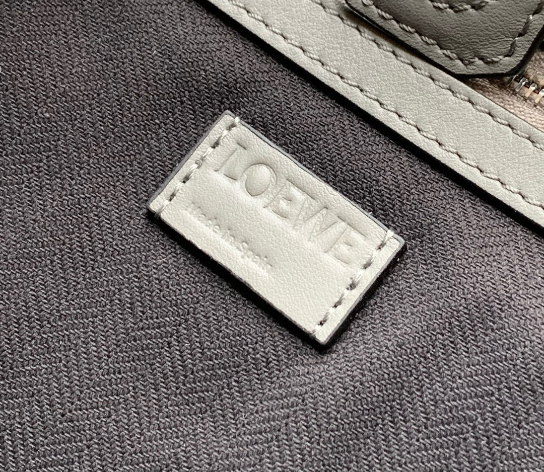 LuxluxHouse Best Quality Bags Loewe