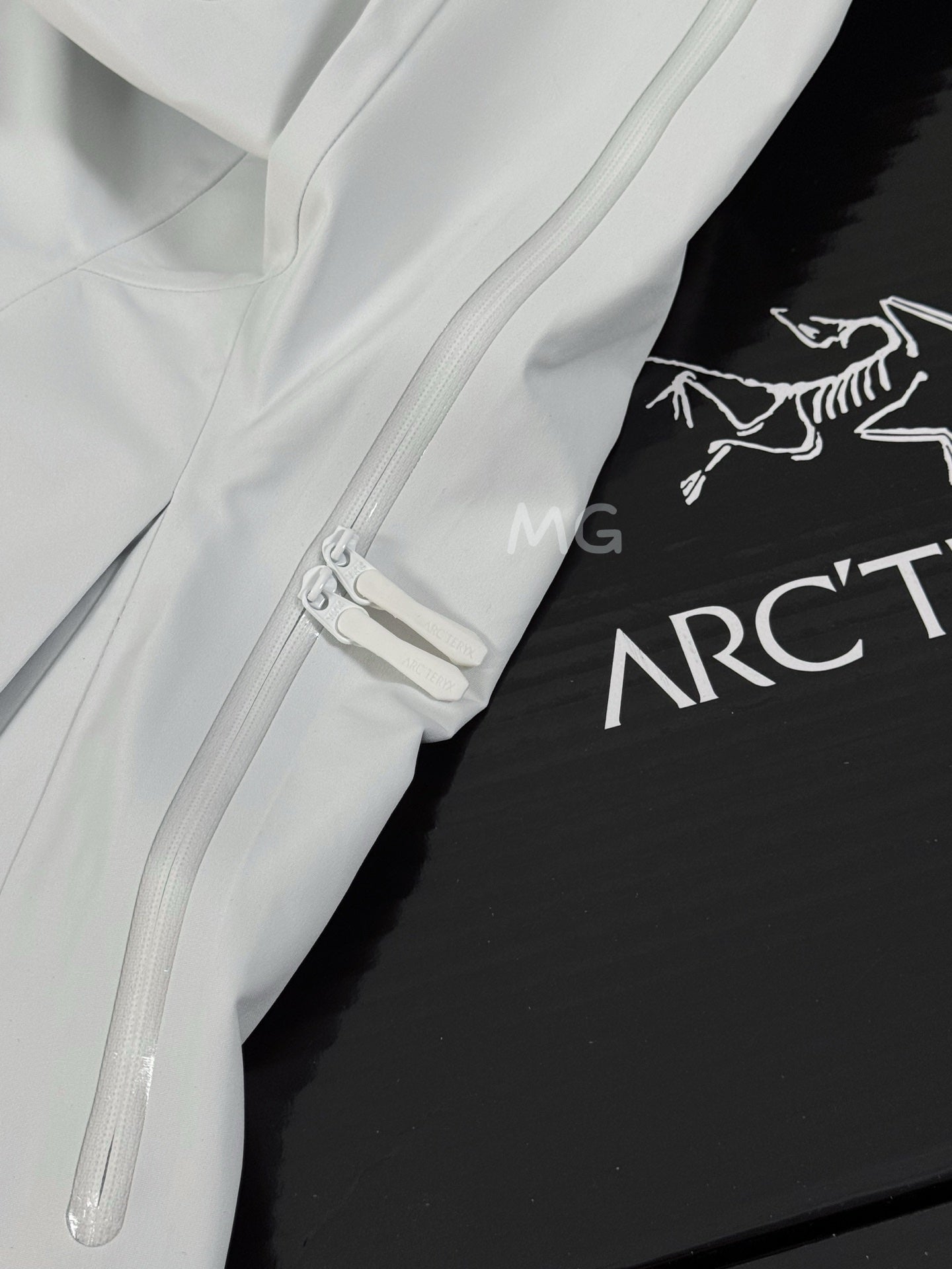 LuxluxHouse Best Quality Clothes Coats & Jackets Arcteryx