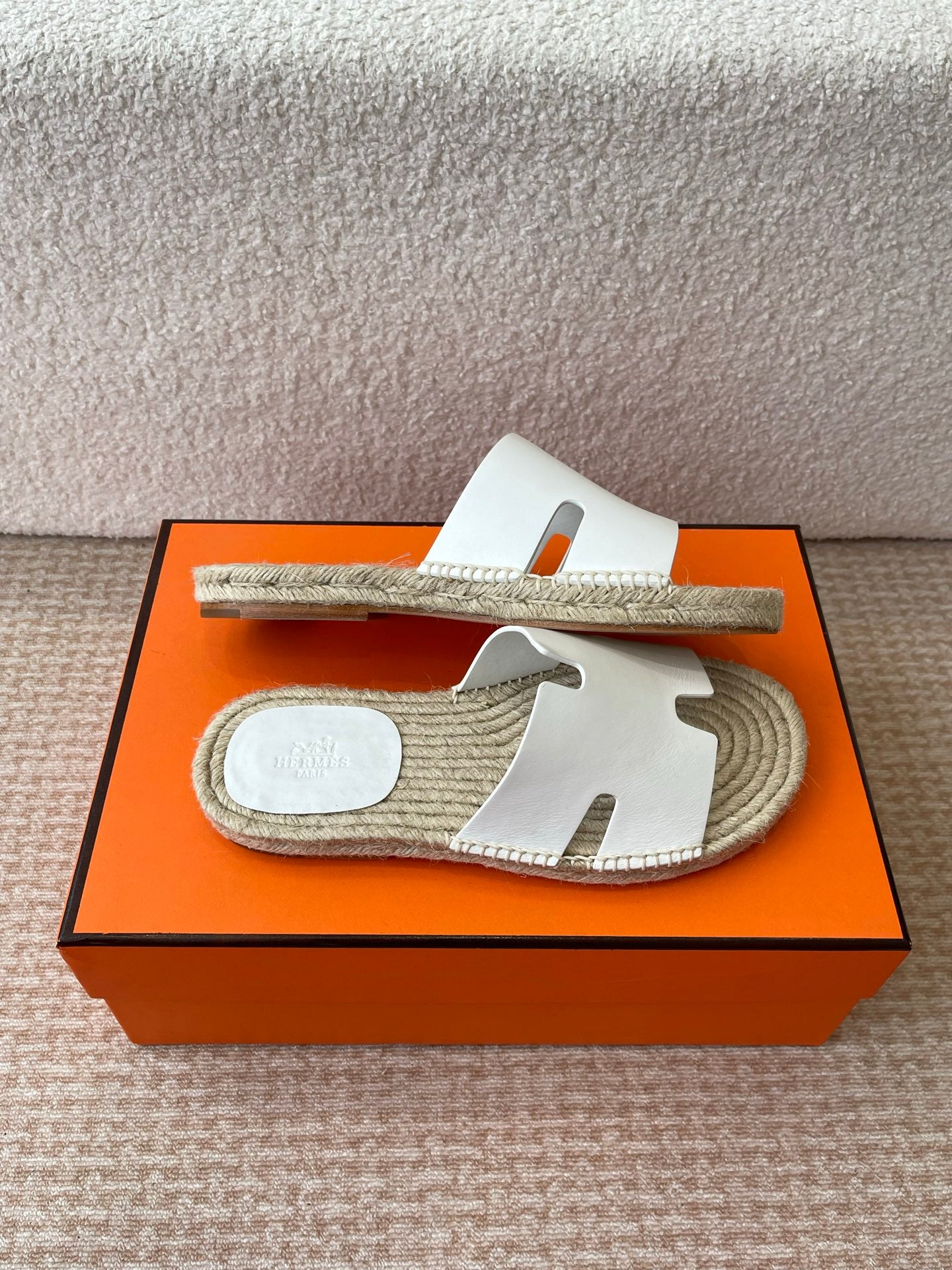 LuxluxHouse Best Quality Women Shoes Hermes