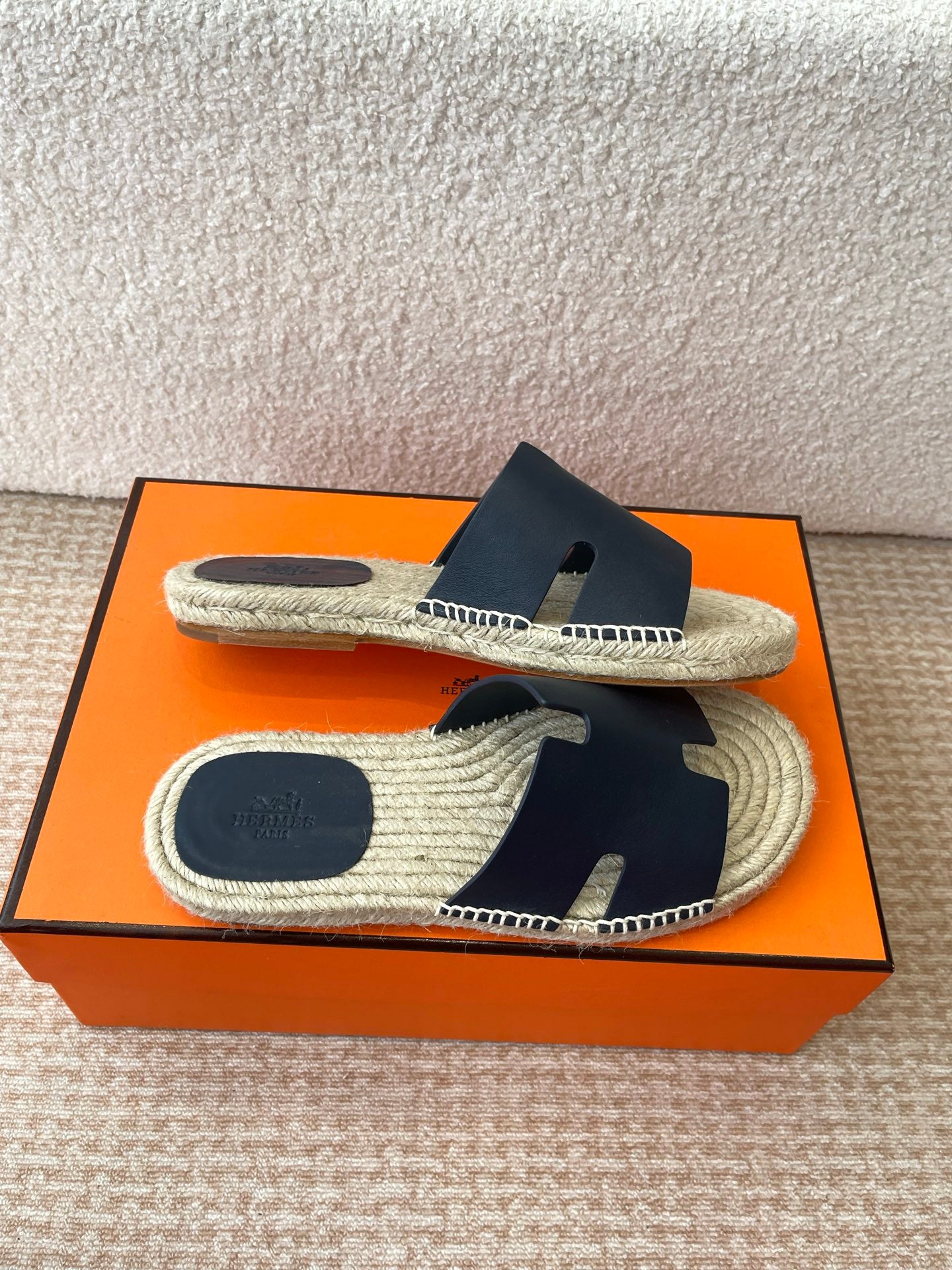 LuxluxHouse Best Quality Women Shoes Hermes
