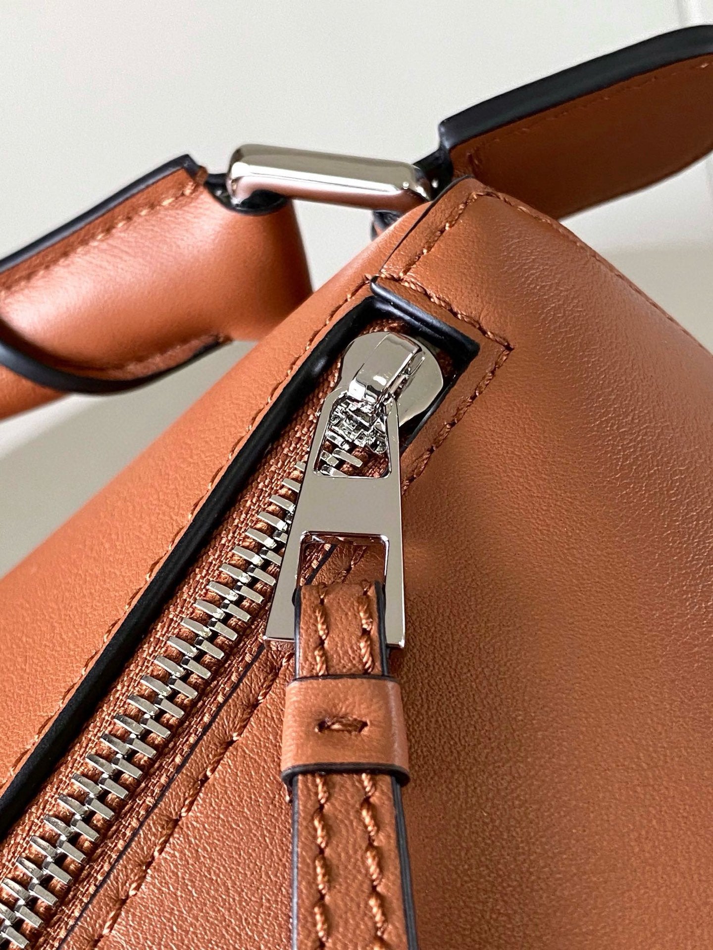 LuxluxHouse Best Quality Bags Loewe