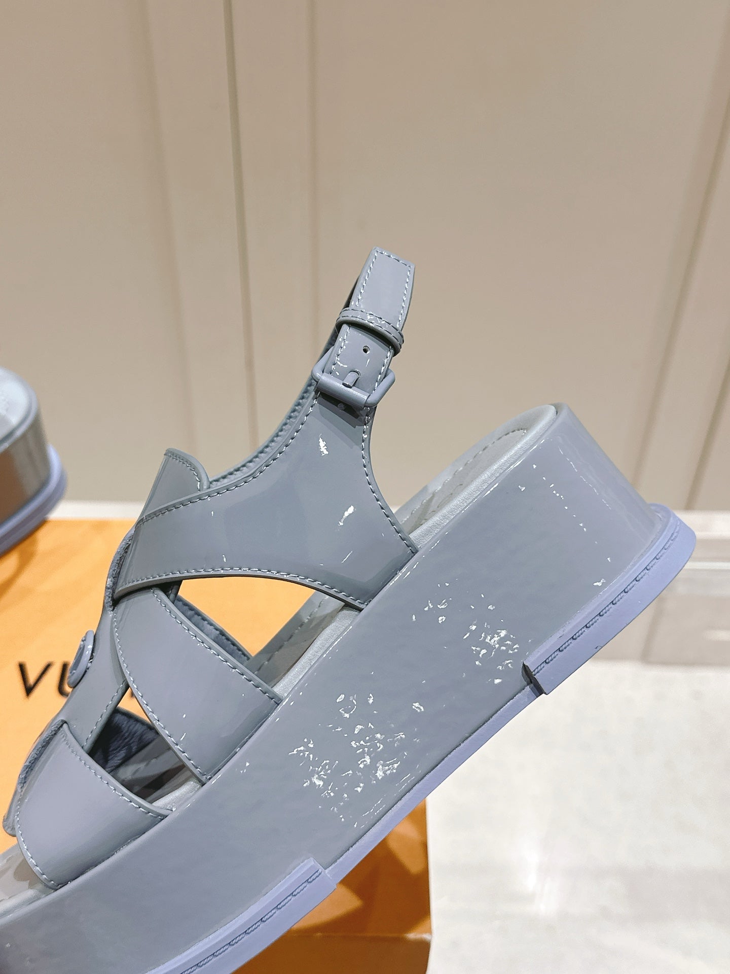 LuxluxHouse Best Quality Women Shoes Louis Vuitton