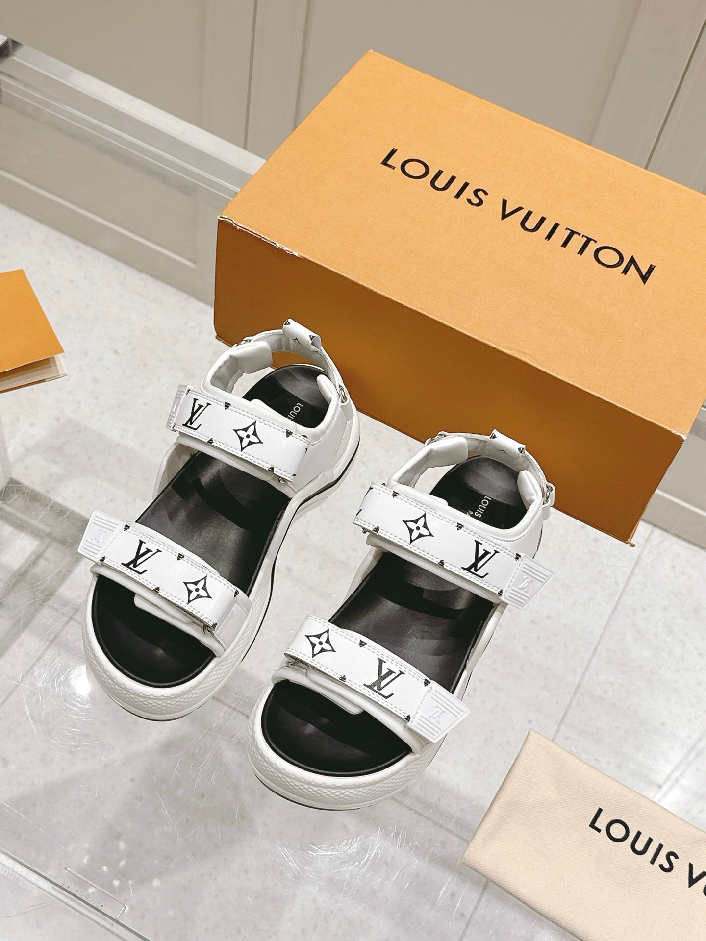 LuxluxHouse Best Quality Women Shoes Louis Vuitton