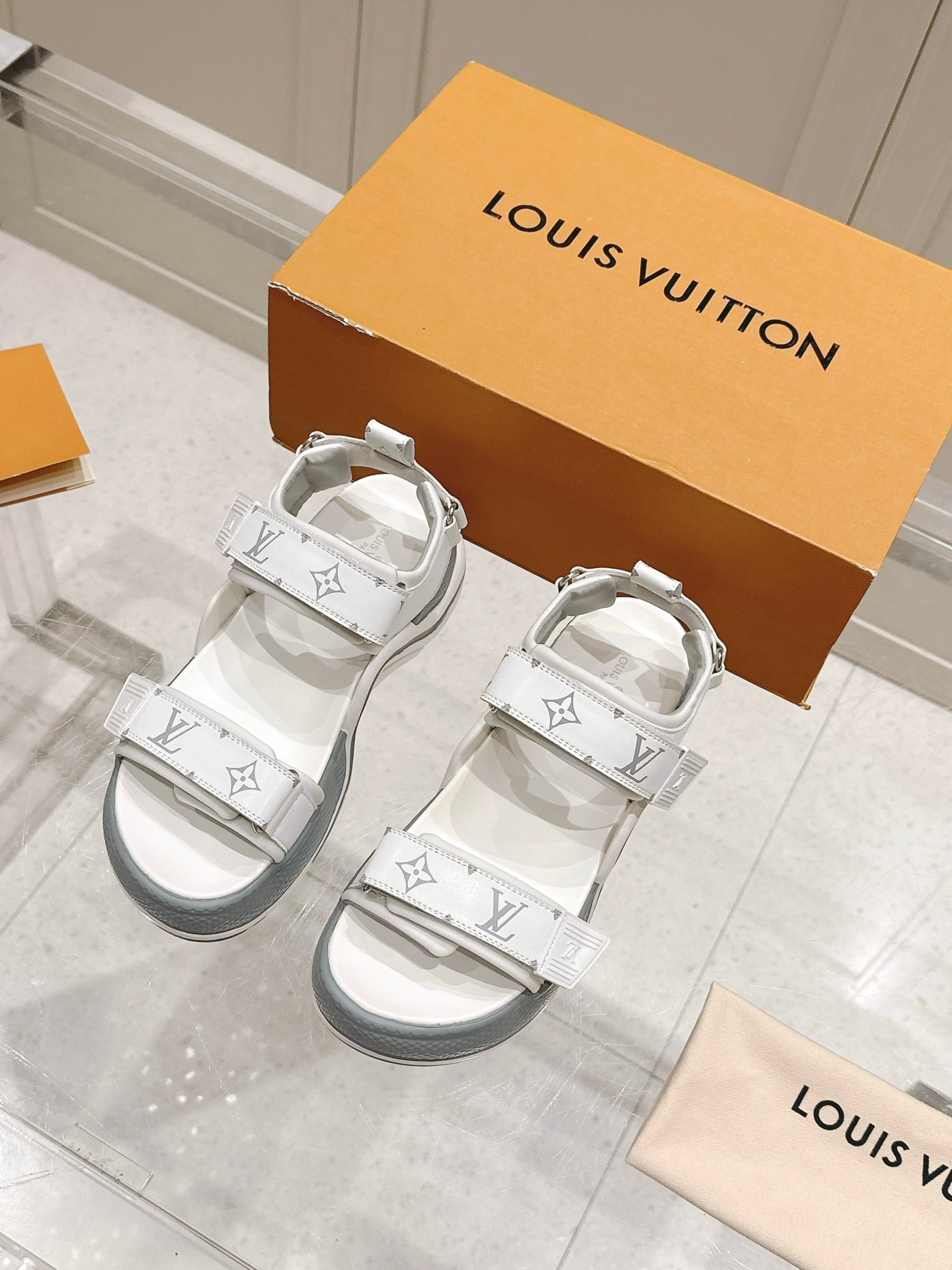LuxluxHouse Best Quality Women Shoes Louis Vuitton