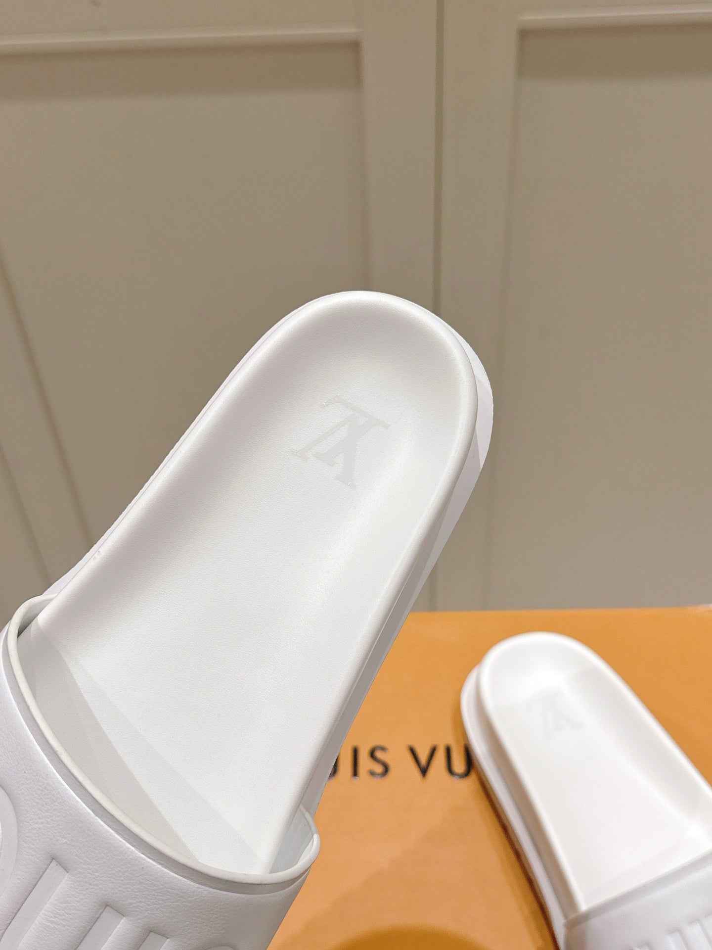 LuxluxHouse Best Quality Women Shoes Hermes