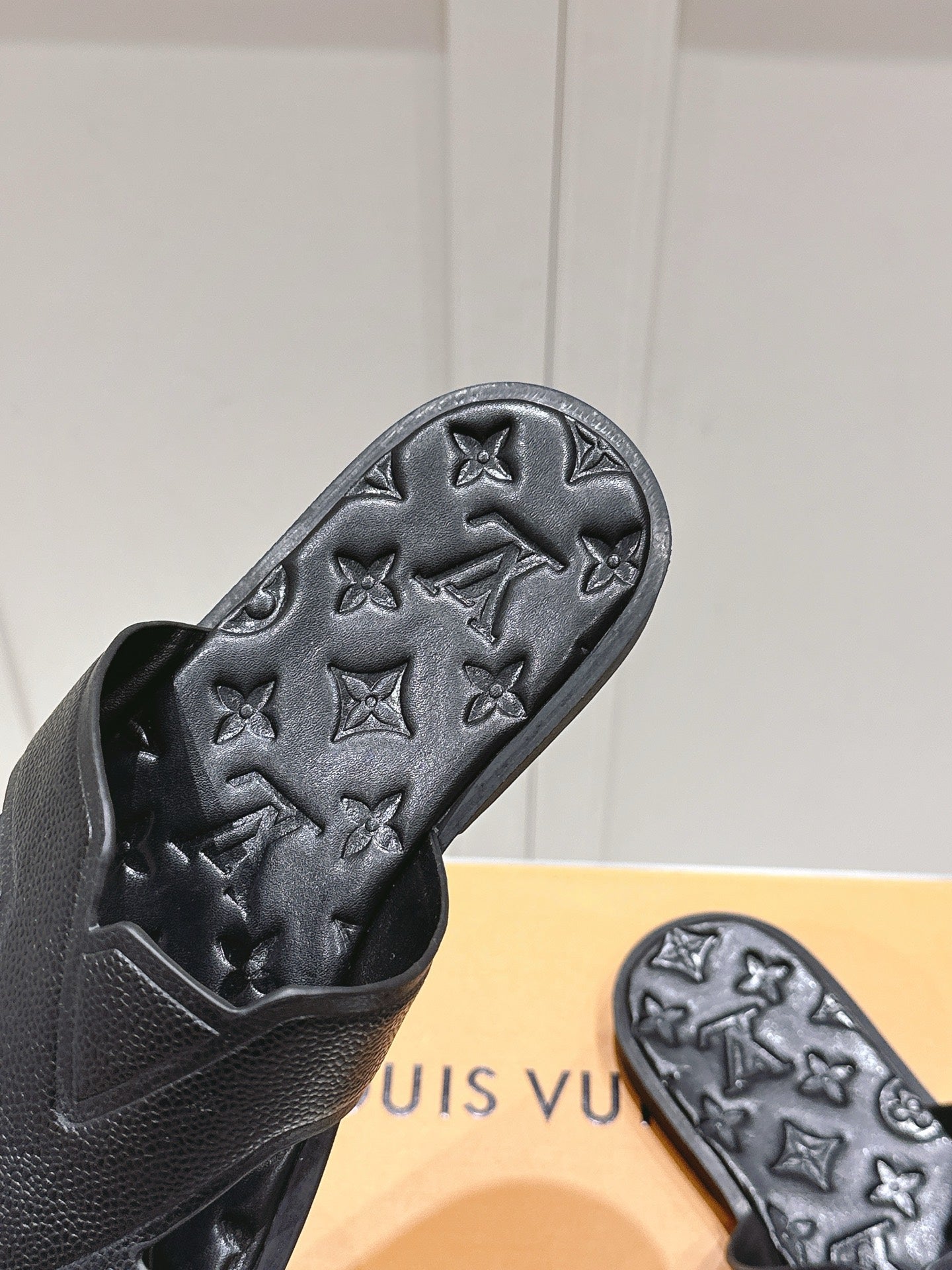LuxluxHouse Best Quality Women Shoes Hermes