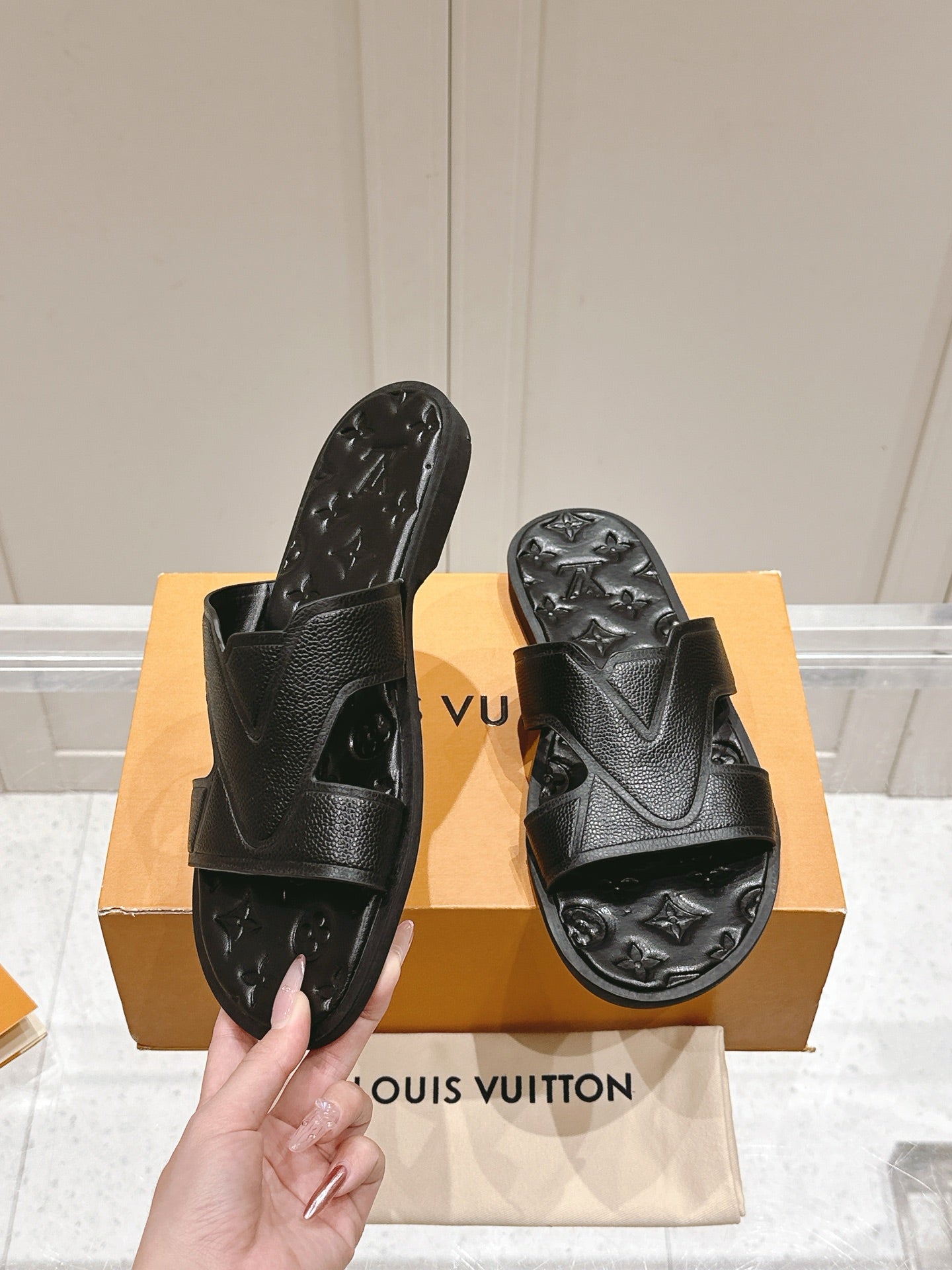 LuxluxHouse Best Quality Women Shoes Hermes