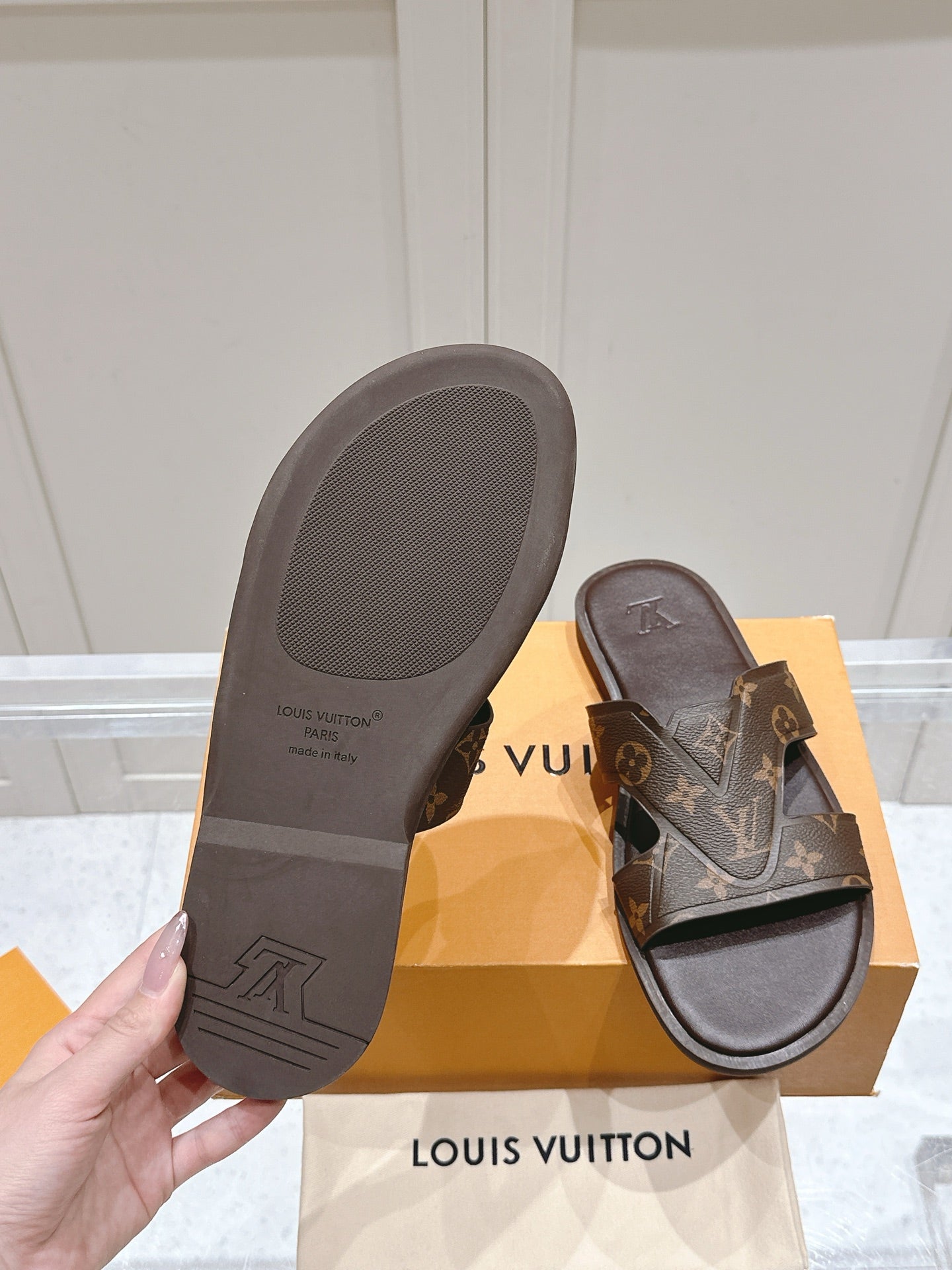 LuxluxHouse Best Quality Women Shoes Hermes