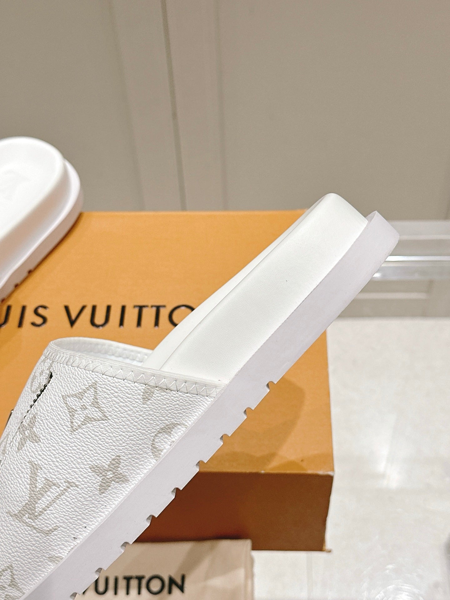 LuxluxHouse Best Quality Women Shoes Hermes
