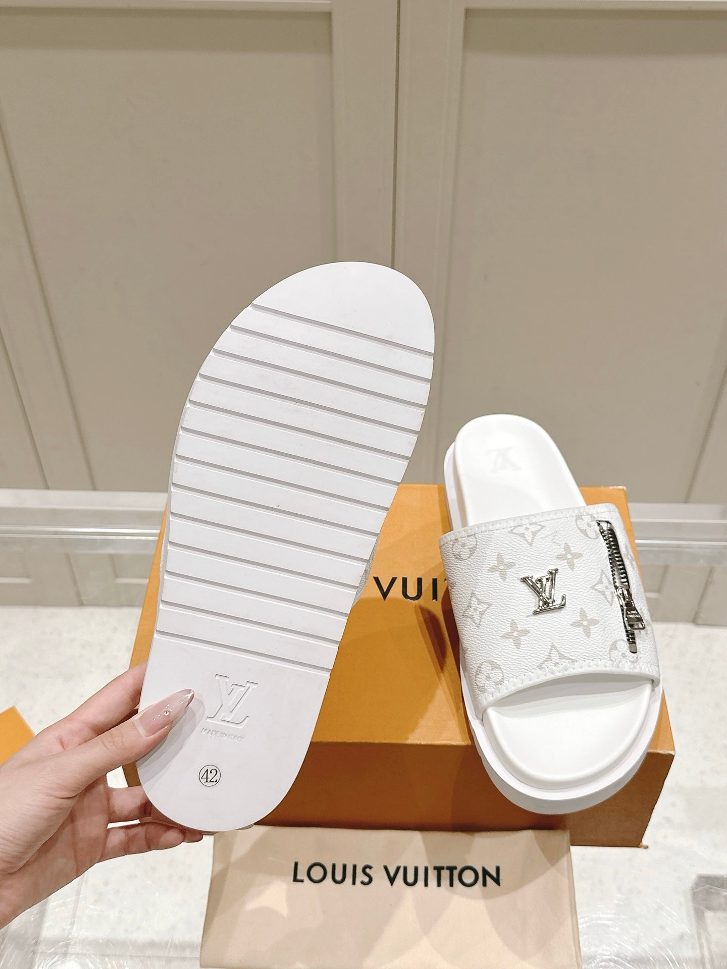 LuxluxHouse Best Quality Women Shoes Hermes