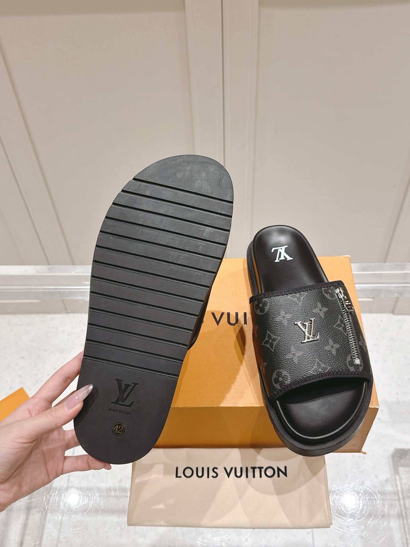 LuxluxHouse Best Quality Women Shoes Hermes