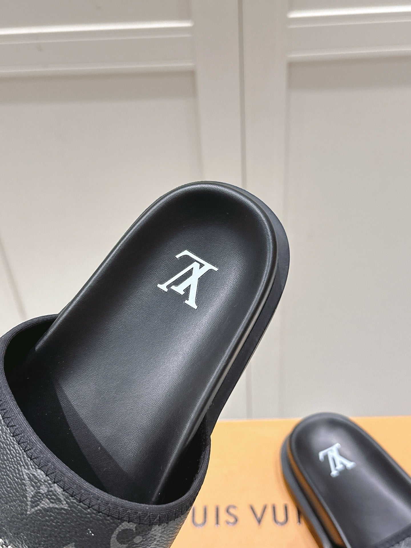 LuxluxHouse Best Quality Women Shoes Hermes
