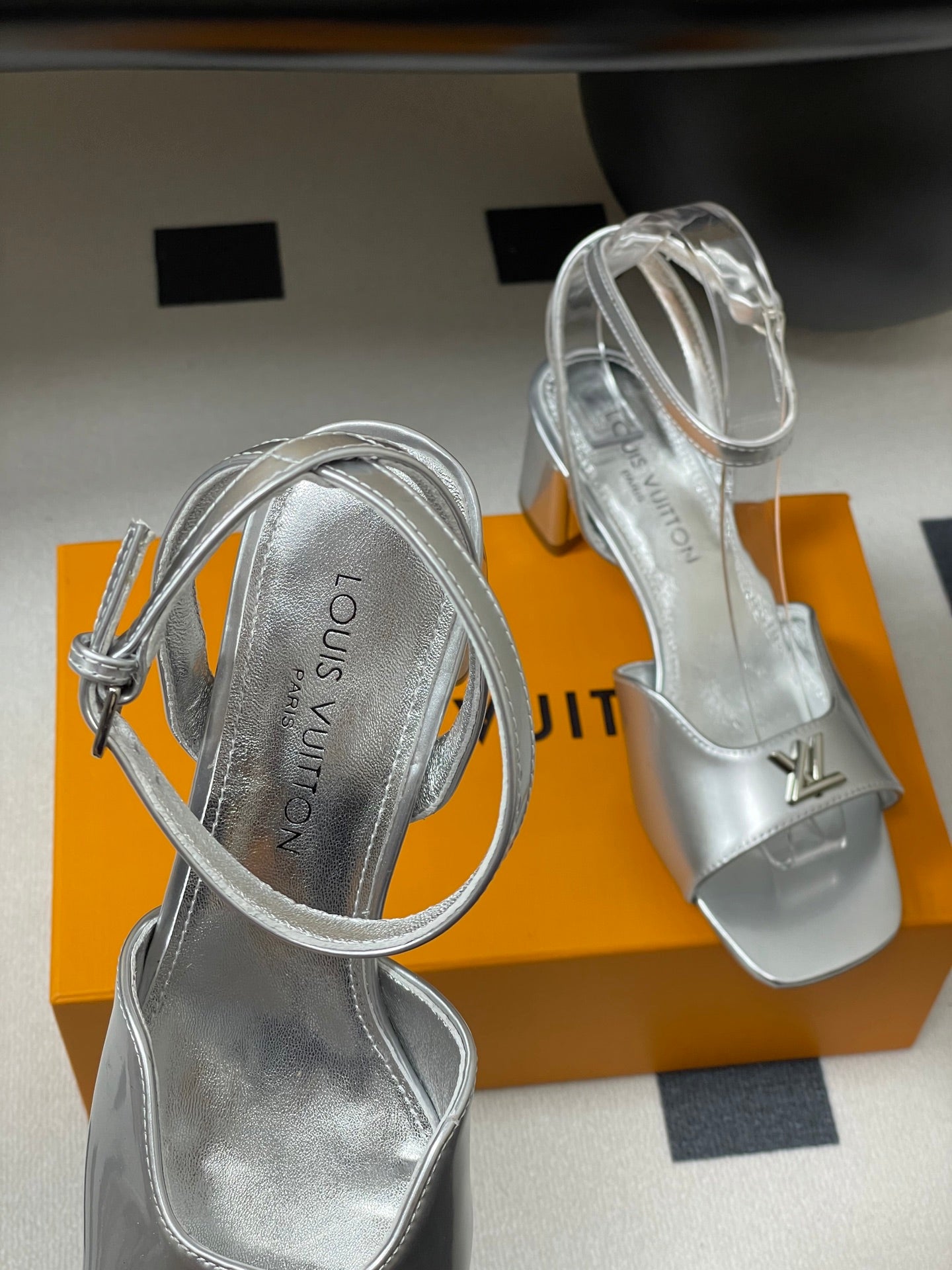 LuxluxHouse Best Quality Women Shoes Louis Vuitton