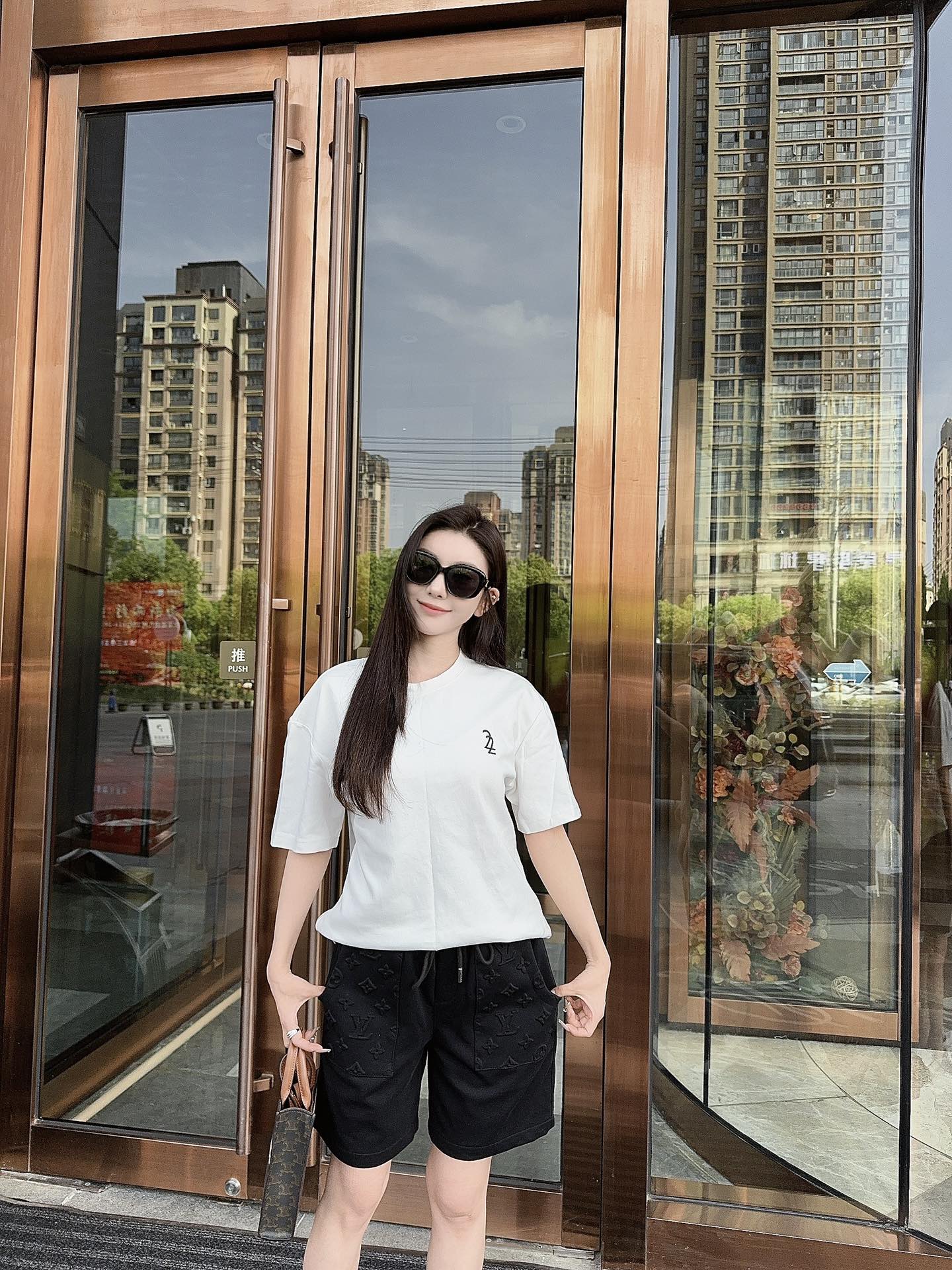 LuxluxHouse Best Quality Clothes Pants Louis Vuitton
