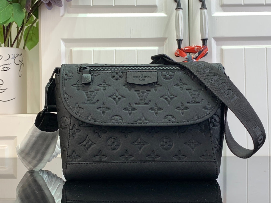 LuxluxHouse Best Quality Bags Men