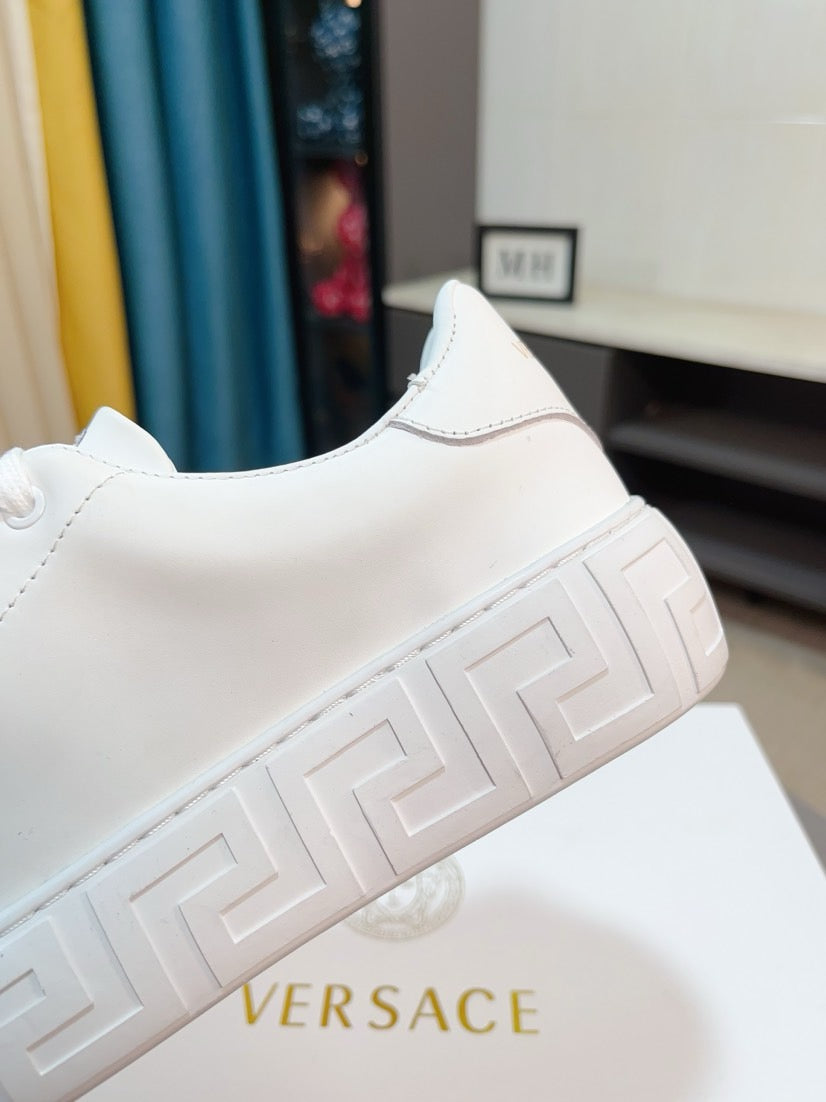 LuxluxHouse Best Quality Shoes Versace