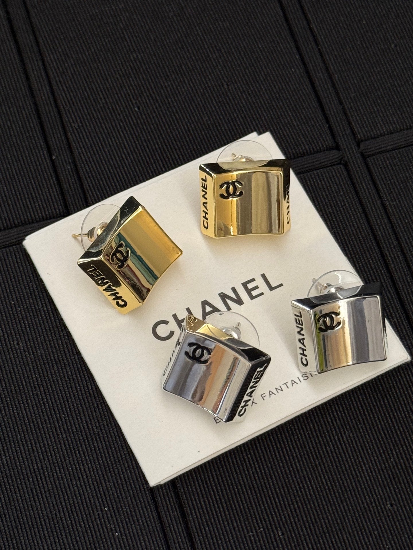 LuxluxHouse Low Price And High Quality Accessories Chanel