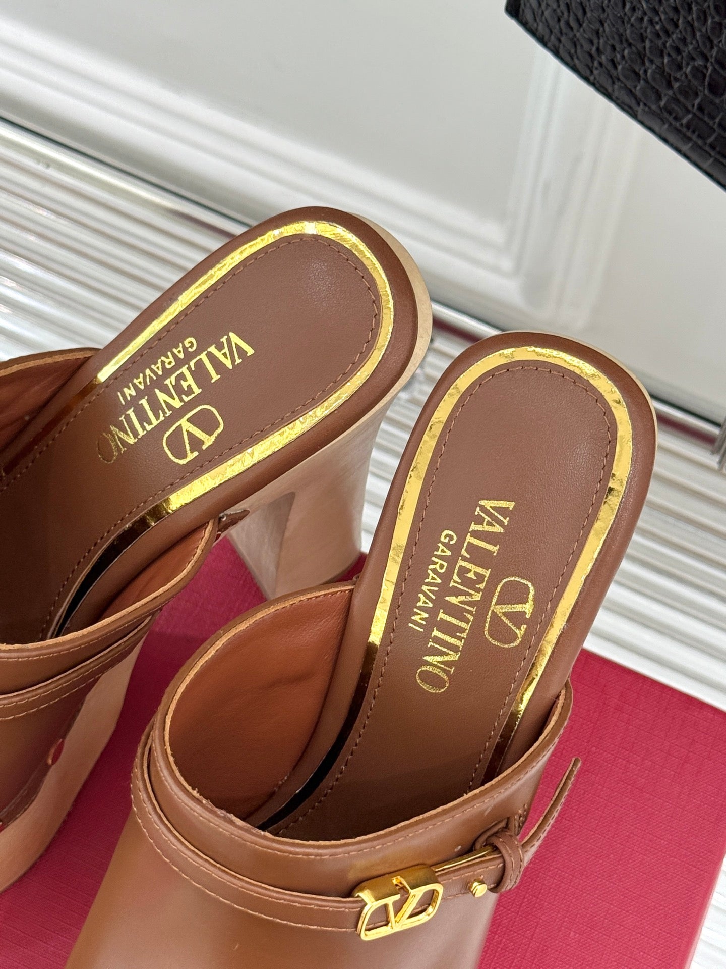 LuxluxHouse Best Quality Valentino Women Shoes