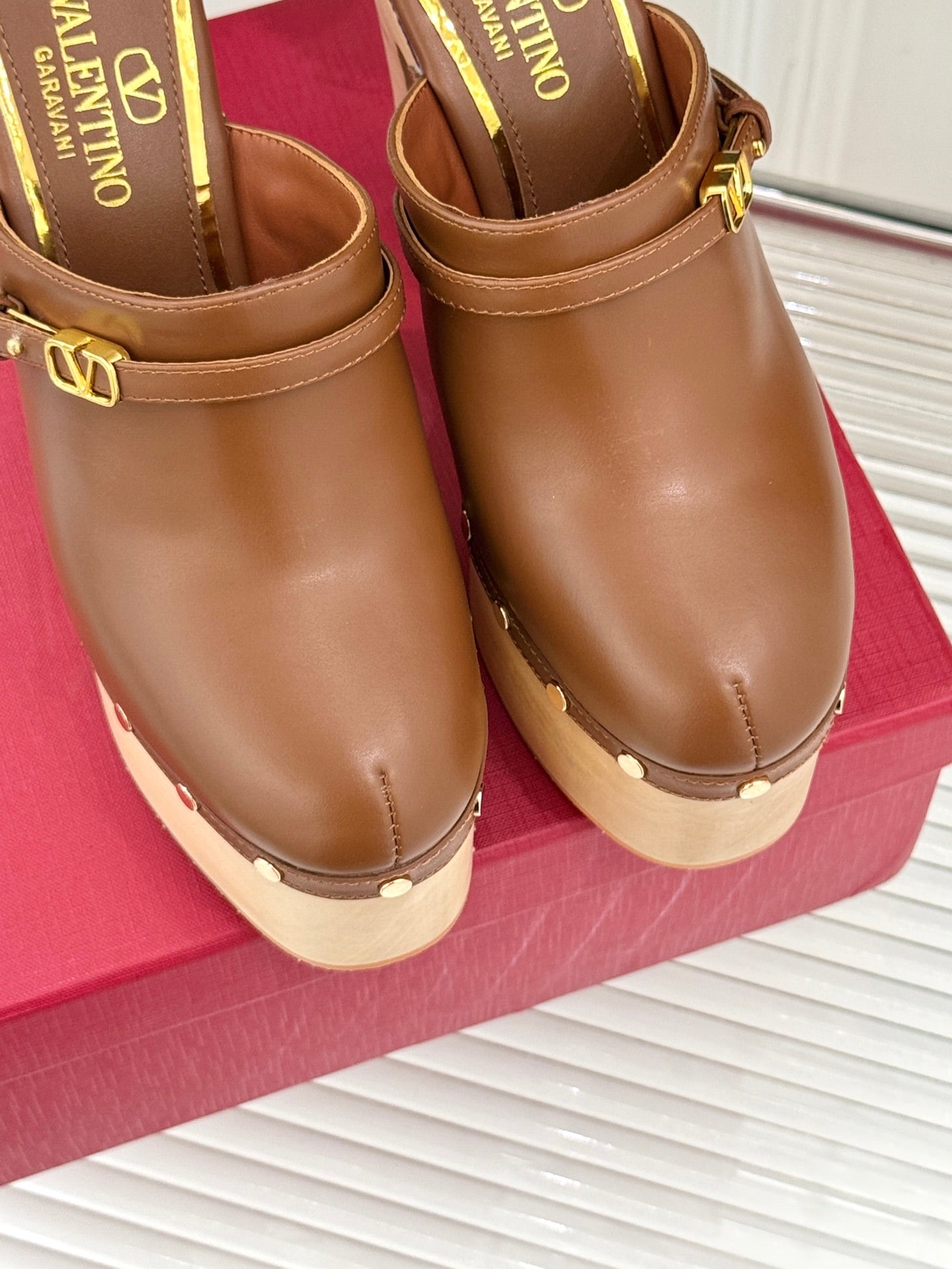 LuxluxHouse Best Quality Valentino Women Shoes