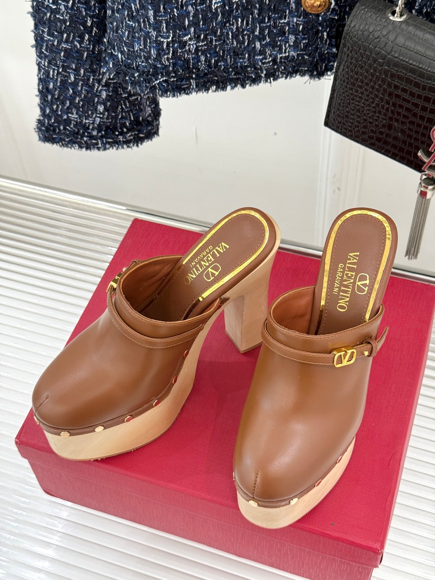 LuxluxHouse Best Quality Valentino Women Shoes