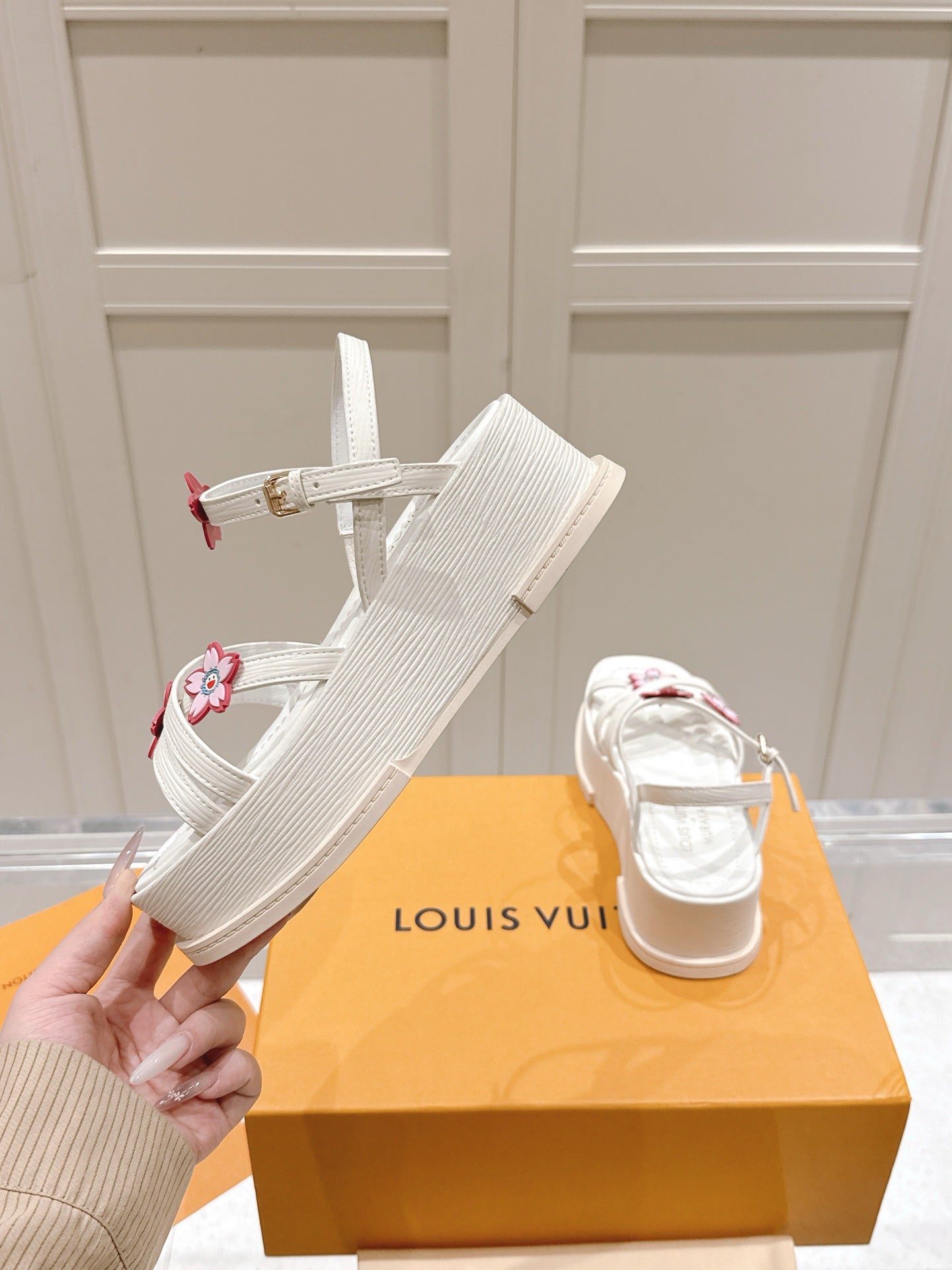LuxluxHouse Best Quality Women Shoes Louis Vuitton