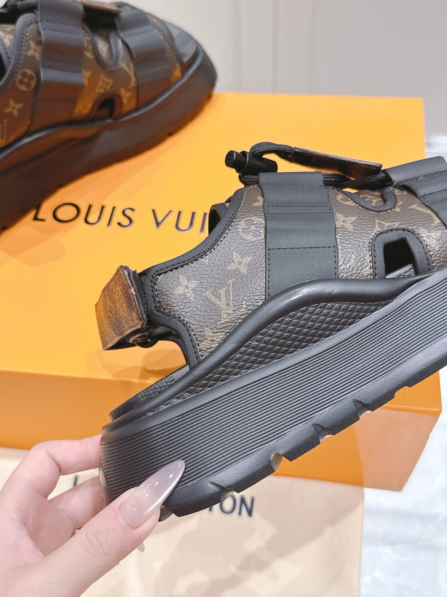 LuxluxHouse Best Quality Women Shoes Louis Vuitton