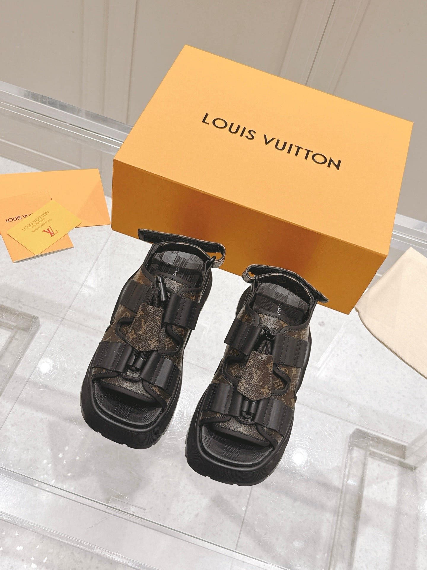 LuxluxHouse Best Quality Women Shoes Louis Vuitton