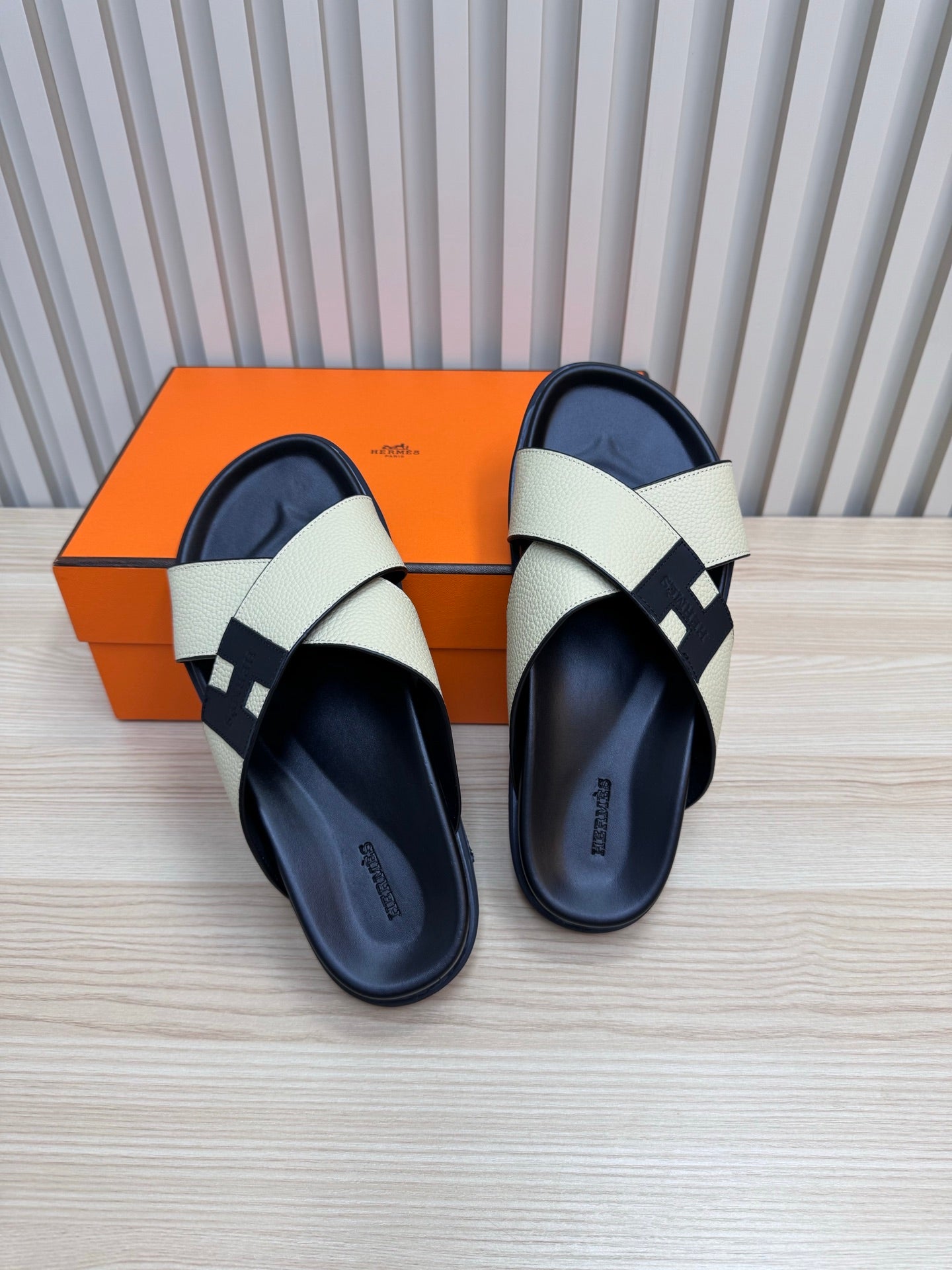 LuxluxHouse Best Quality Sandals Hermes