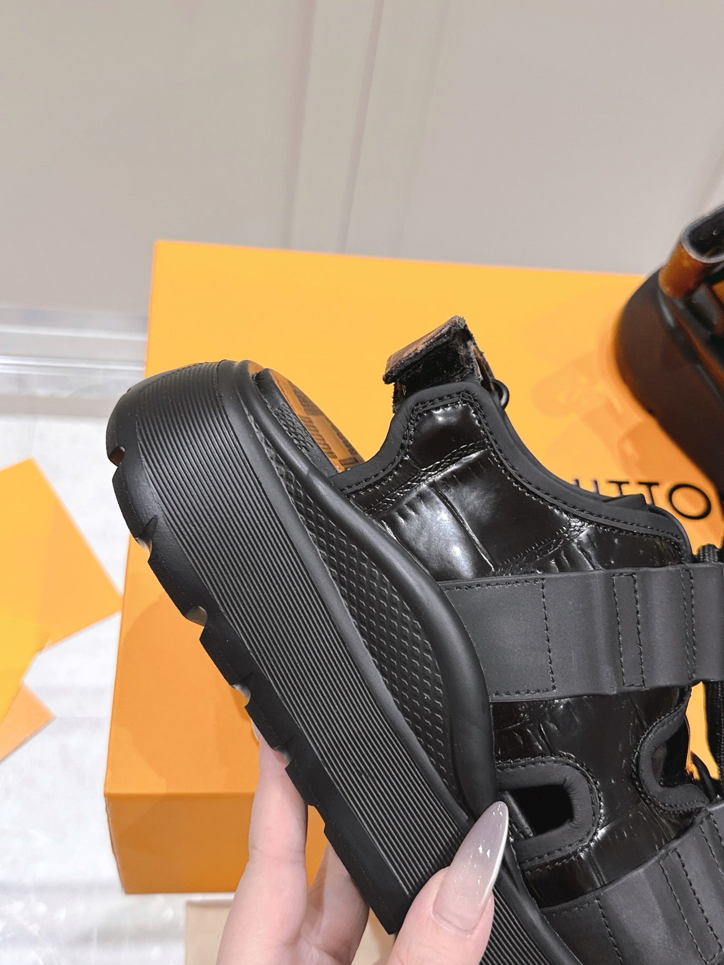 LuxluxHouse Best Quality Women Shoes Louis Vuitton