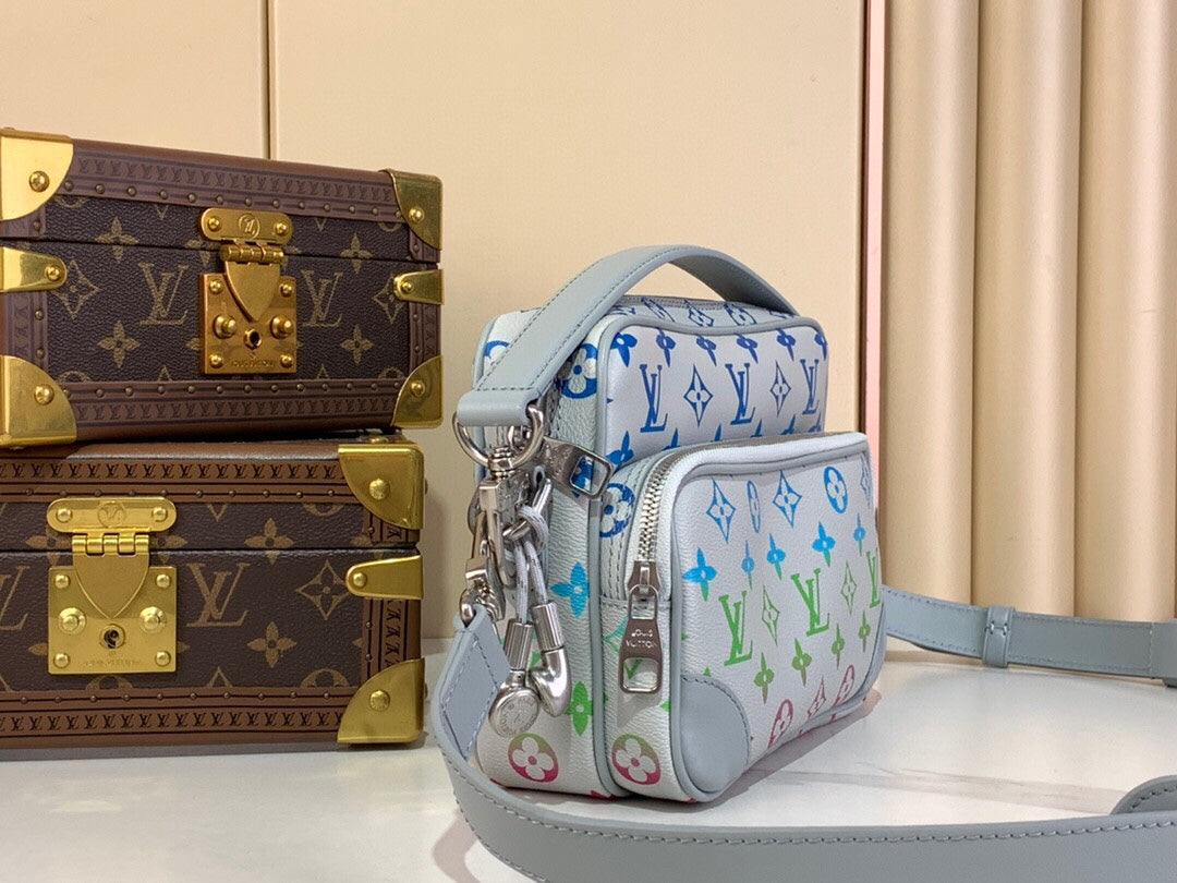 LuxluxHouse Best Quality Bags Louis Vuitton Men
