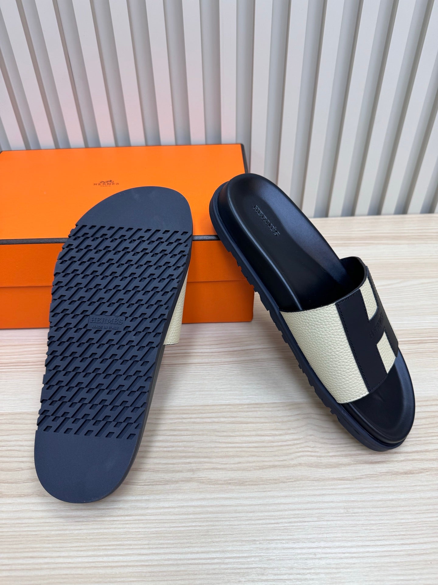 LuxluxHouse Best Quality Sandals Hermes